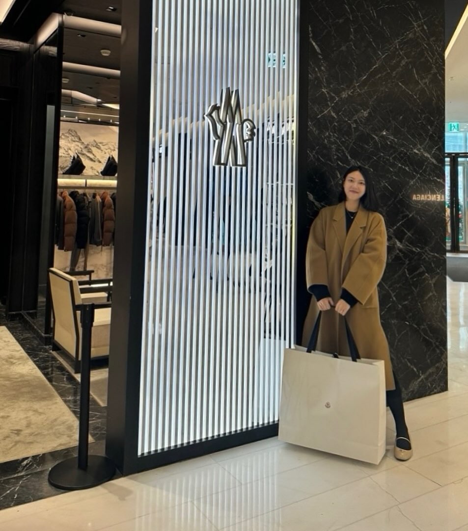 아버님 감사합니다☃️🤍

#생일선물
#moncler