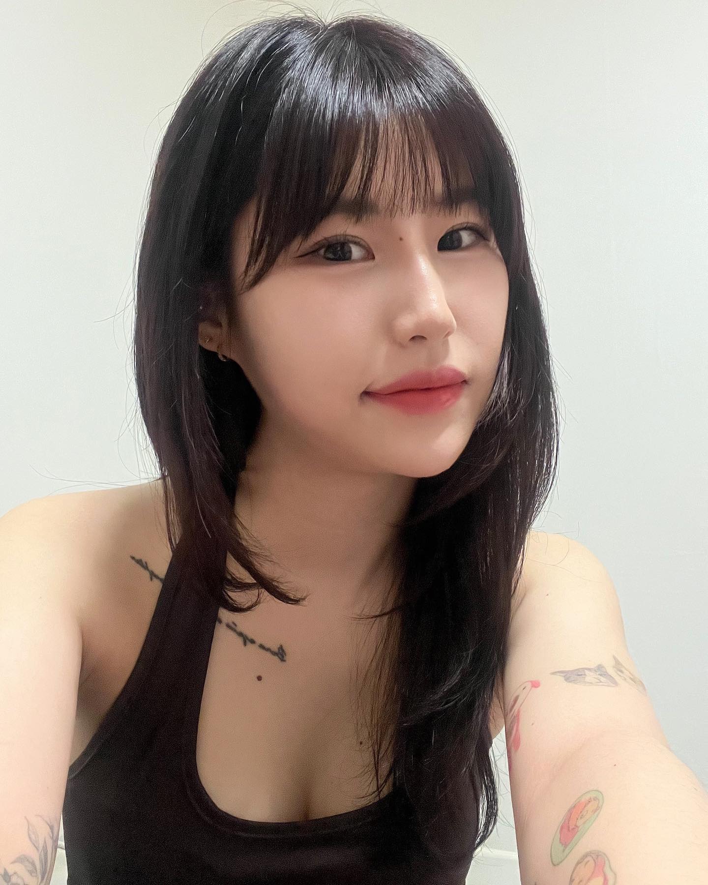 가고 싶은 곳과 반겨주는 곳.
두 곳 사이의 거리.
딱 그만큼의 외로움.