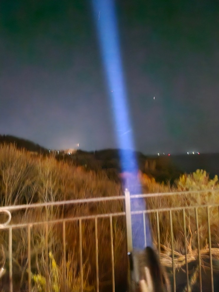 캠핑랜턴 코만도빔 캠핑장 미니손전등 추천