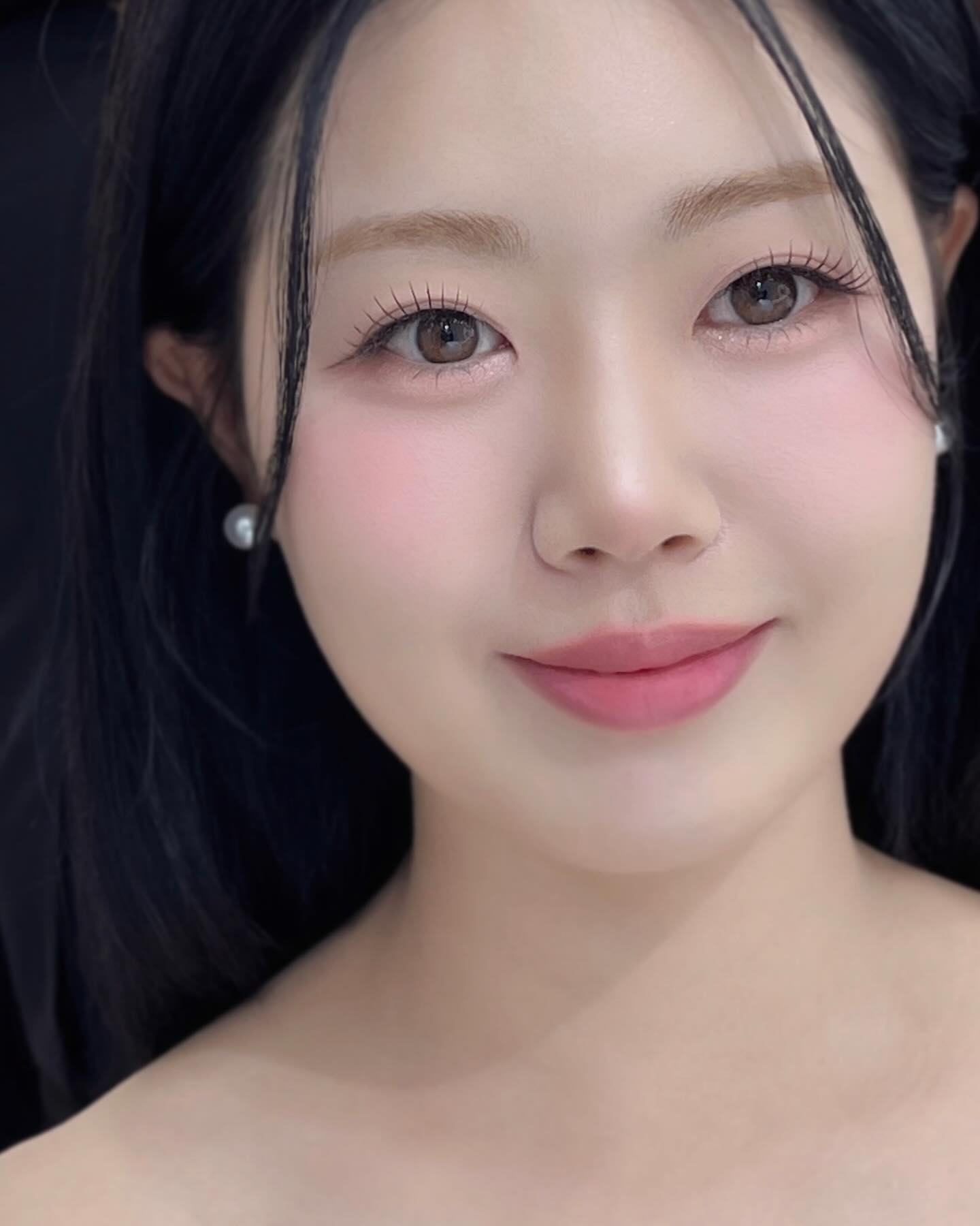 𝐻𝒶𝓃𝓃𝒶 𝓈𝓉𝓎𝓁𝑒_
⠀⠀⠀⠀⠀⠀⠀⠀⠀⠀⠀⠀⠀⠀⠀⠀⠀
눈매교정이 필요하시다면 hhhnnna  메이크업
디테일을 살려서 꼼꼼 메이크업 해드려요🫶🏻
⠀⠀⠀⠀⠀⠀⠀⠀⠀⠀⠀⠀⠀⠀⠀⠀⠀

⠀⠀⠀⠀⠀⠀⠀⠀⠀⠀⠀⠀⠀⠀⠀⠀⠀
1:1 프라이빗 메이크업샵 | 단독룸 | 꼼꼼진행 | 속눈썹장인 | 디테일메이크업
⠀⠀⠀⠀⠀⠀⠀⠀⠀⠀⠀⠀⠀⠀⠀⠀⠀
⠀⠀⠀⠀⠀⠀⠀⠀⠀⠀⠀⠀⠀⠀⠀⠀⠀

🏷️ 메이크업 문의는 Dm 또는 오픈카카오톡 
⠀⠀⠀⠀⠀⠀⠀⠀⠀⠀⠀⠀⠀⠀⠀⠀⠀
#청담메이크업 #핑크메이크업 #웨딩메이크업 #비포에프터 #히엘