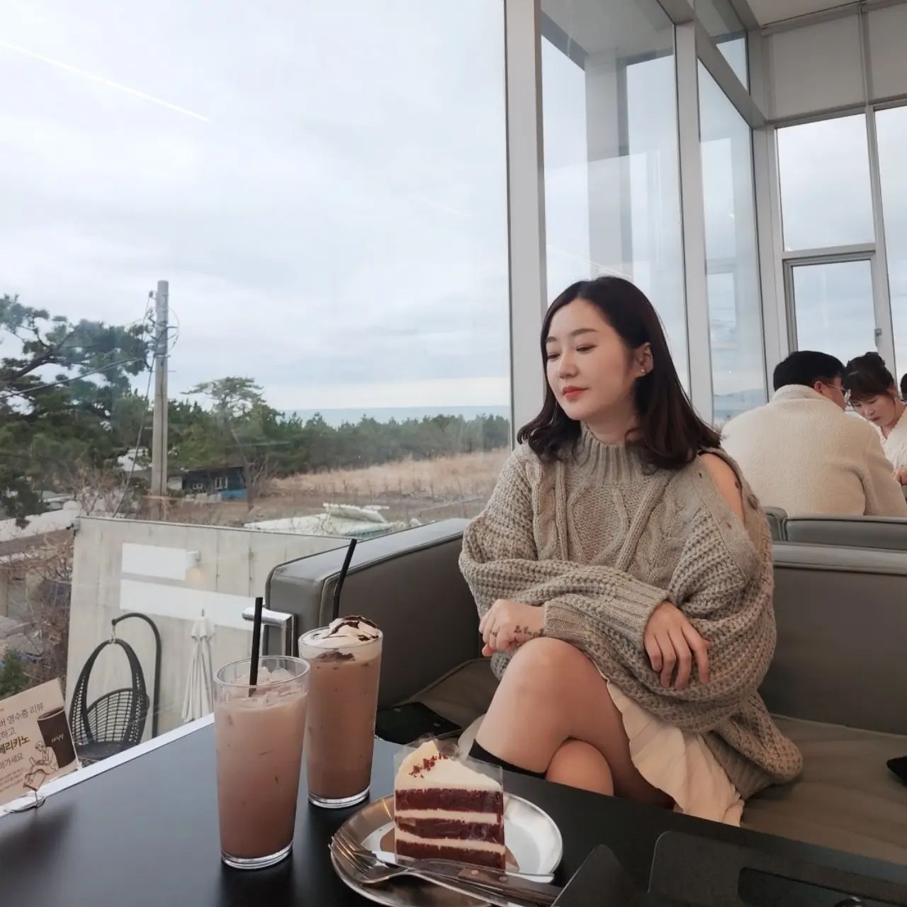 주말 뻔하고 흔한 데이트..💗
.
#울산간절곶#해월당간절곶점#셀카#셀피#송정해수욕장
#송정boss#데이트코스#바다#밤#야식#라면맛집
#주말#일상#소통#데일리#커피스타그램#티타임#오션뷰