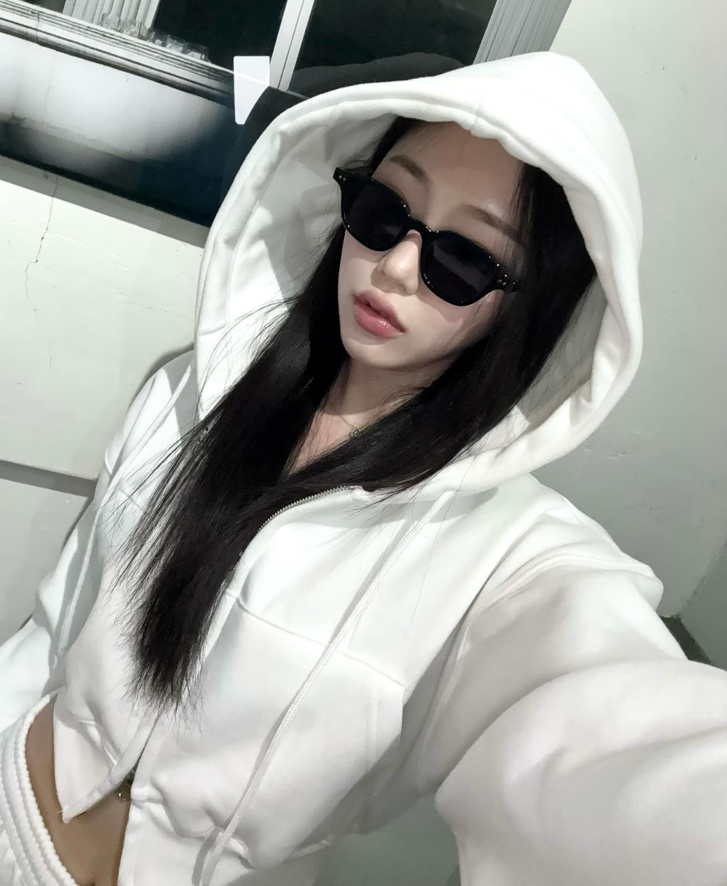 #제품협찬 blueelephant.co 
선글라스로 간지 챙기기 😎

🕶️ EARLY-S

#블루엘리펀트 #blueelephant
#블루엘리펀트선글라스 #geekchic
#긱시크 #패션선글라스
#패션선글라스추천 #연예인선글라스
#여행선글라스 #데일리선글라스
#여자선글라스 #남자선글라스
#틴트선글라스