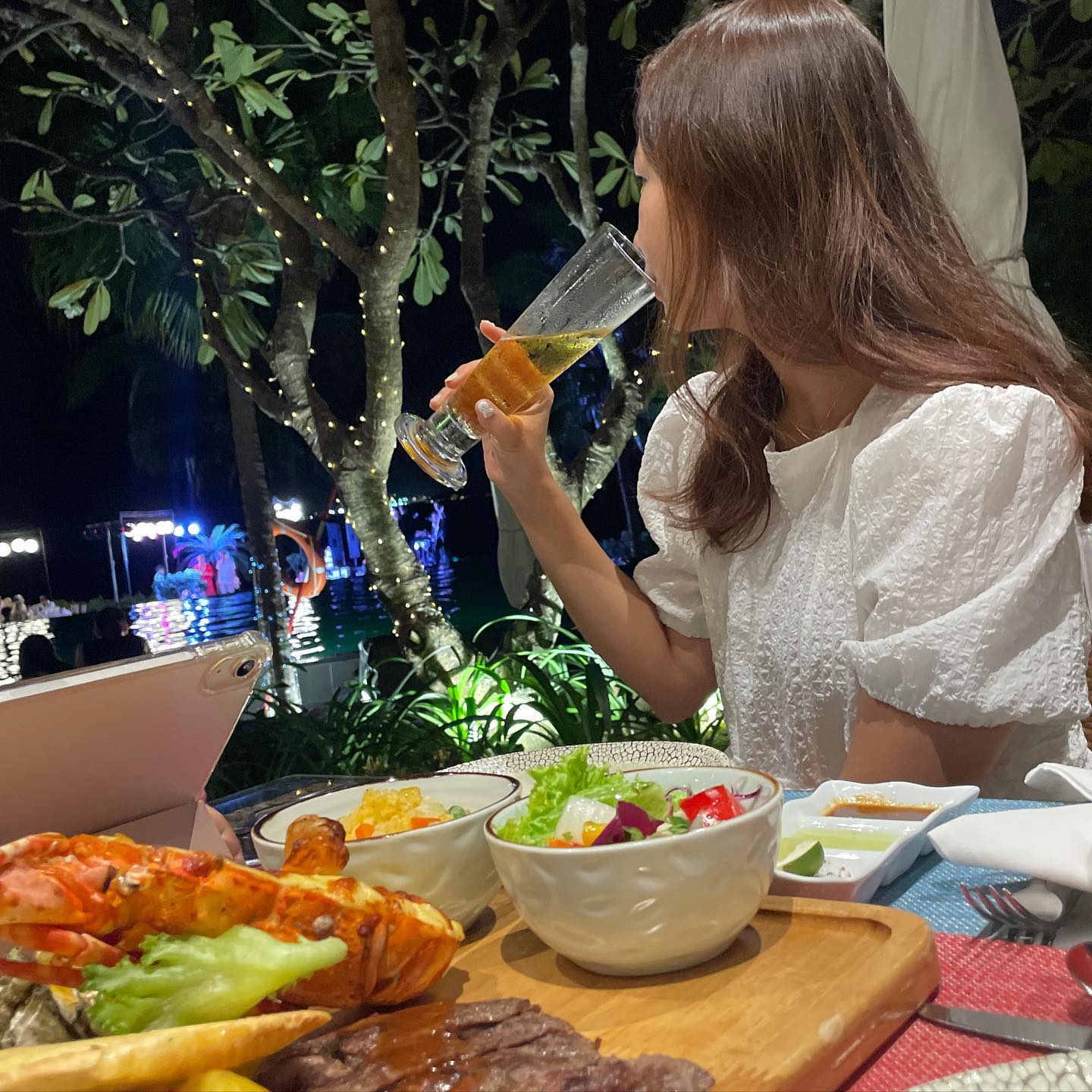일하고 육아하느라 바빴던 2023년
수고한 나에게 그리고 같이고생한 내짝꿍에게도 하트를 보내며 ❤️
2024년에는 몸도 마음도 더 건강한 한해가 되길

사랑하는 가족들과 친구들도 좋은일 가득하게해주세요 🙏🏻
다들 새해복 많이받아요 🥰
