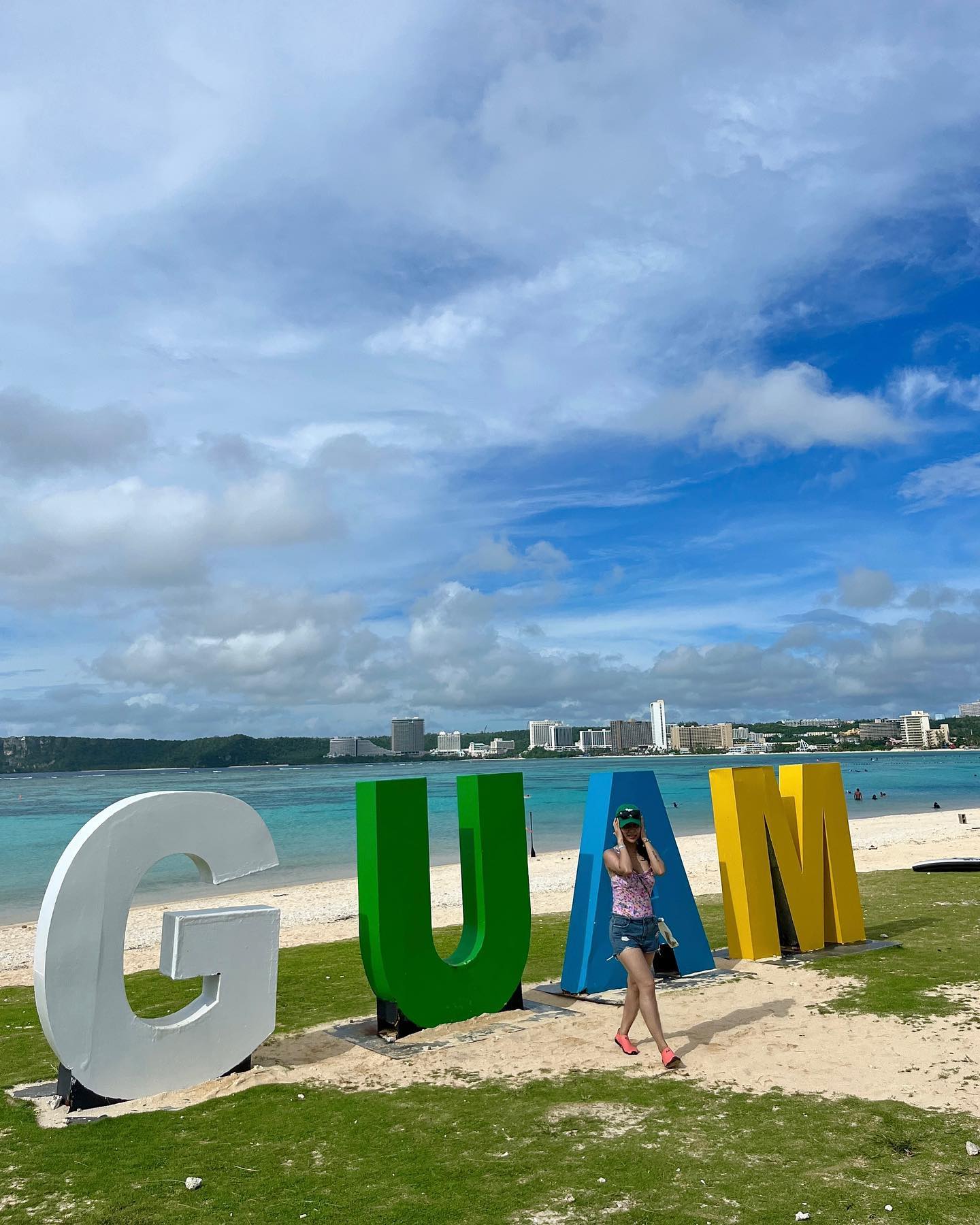 폭풍업뎃의 시작..🌼
𝕙𝕒𝕡𝕡𝕪 𝕤𝕦𝕞𝕞𝕖𝕣!!! 🥹🫶🏻💕🤸🏻‍♀️🌸🌊🐠🐬🌴

#이파오비치 🌴
#괌 #괌여행 #여행 #휴가 #두짓타니 #호캉스 #dusitthani #바다 #ocean 
#summervibes #summer #mermaid #sea #sun #travel #gopro #underwater #guam #고프로 #스노쿨링