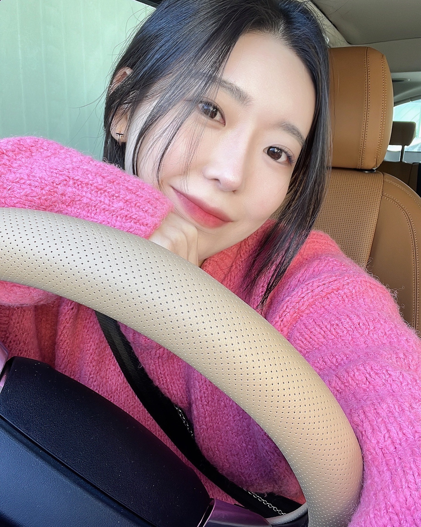 핑크 안어울리는데 핑크 좋아하는 나..흠냐흠냐 흠냐릥🎀💗🛍️💝💕💓
