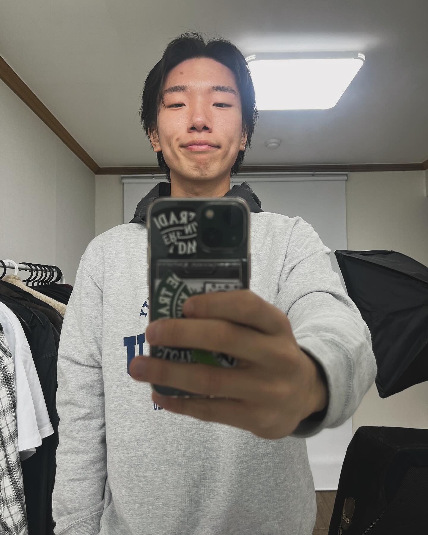 거울모음임다