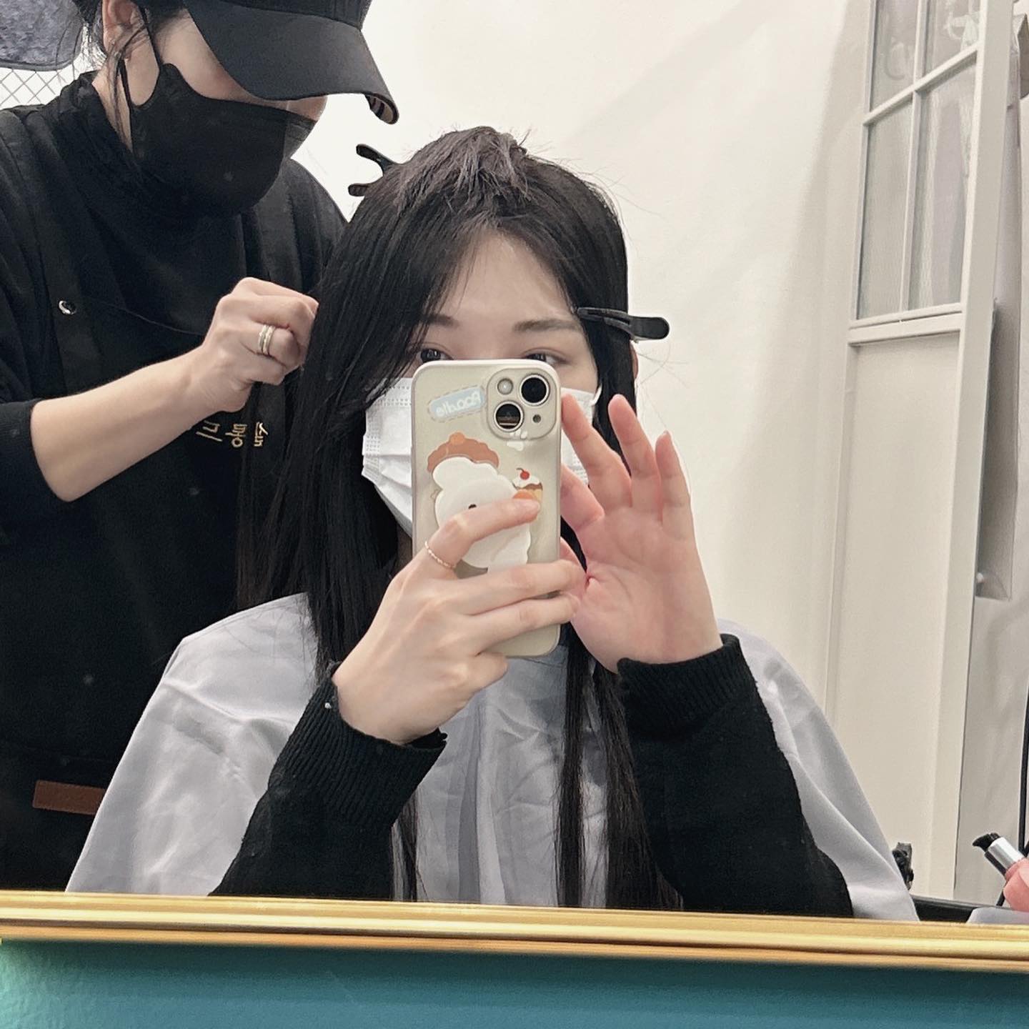 🪞+ 🪞💇🏼‍♀️