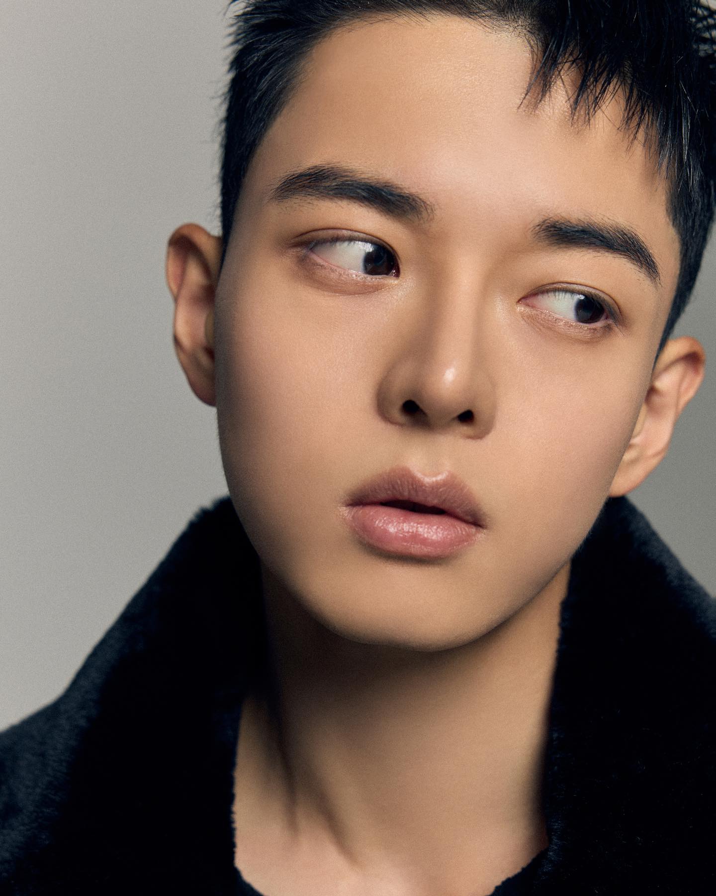 얼빡샷😶
hanyoosoo_  ddorony  heeny_mup