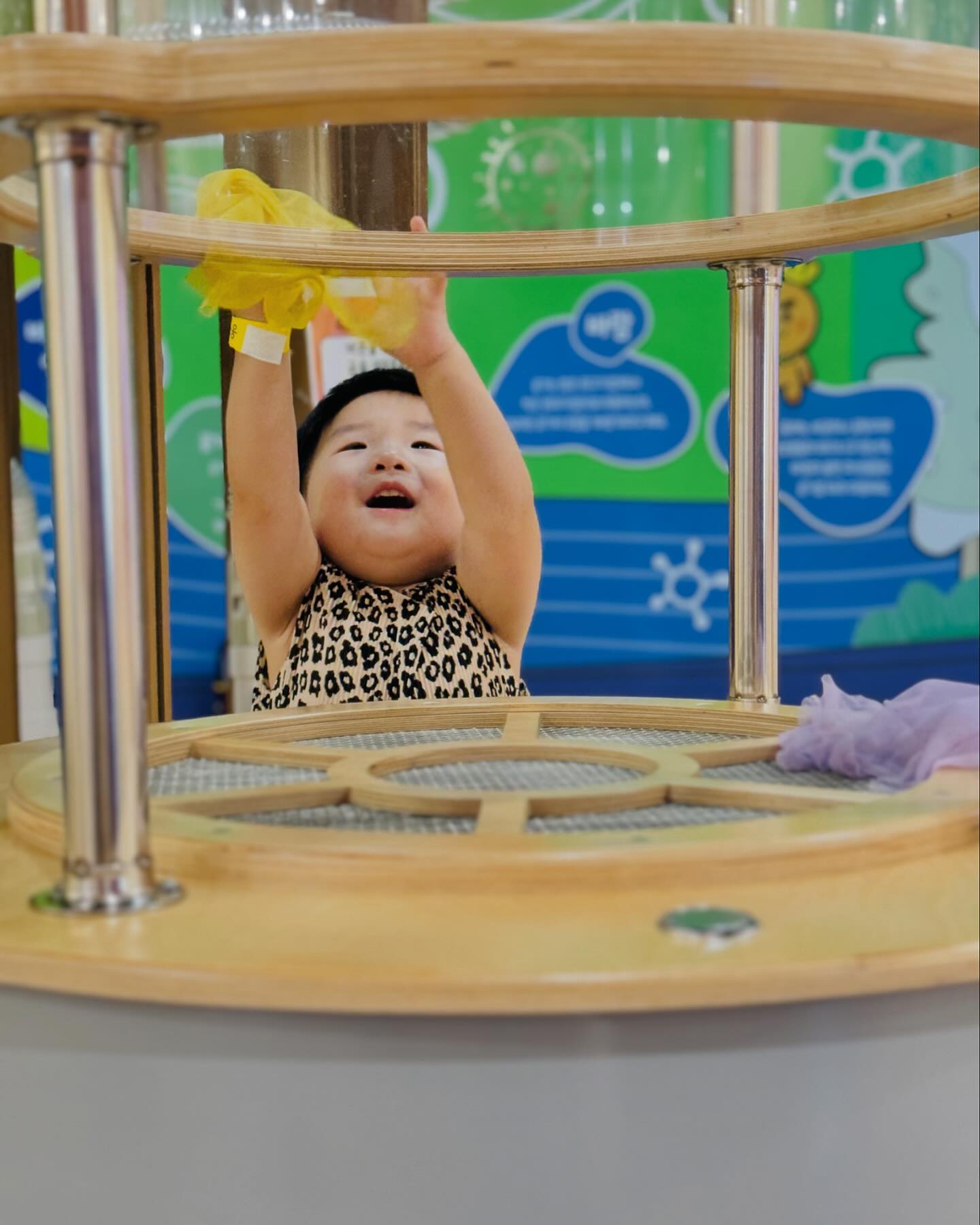 방학3일차

오랜만에 가서그런지 더더 잘 놀았던 순창 with dad👨🏻
와 여기도 올랐네 올랐어😨
내월급만 안오르지...😤
나오는길에 물분수까지!
여벌옷 신의한수🤗
