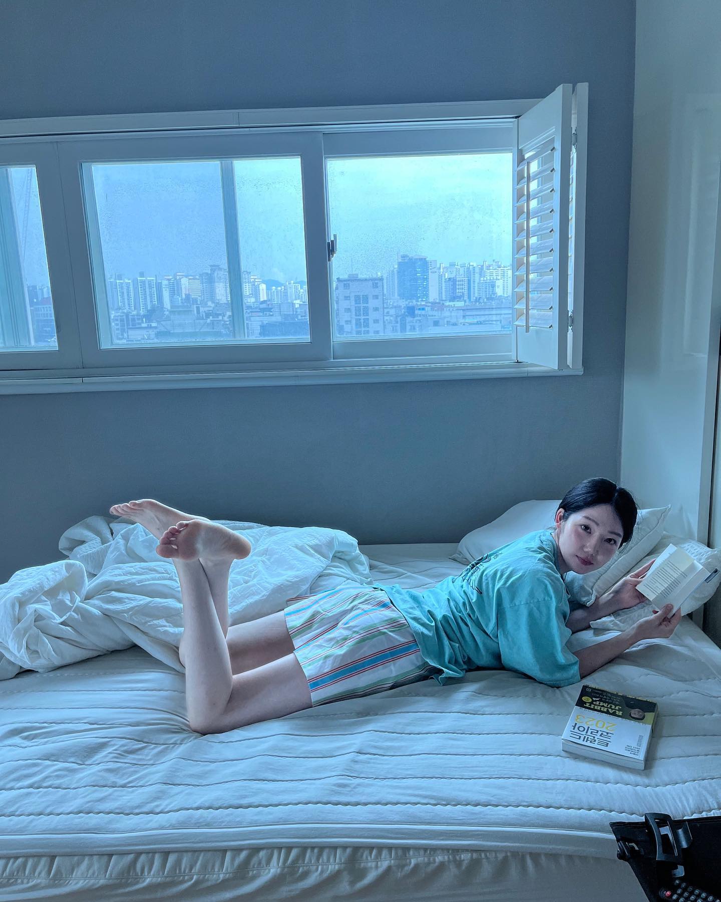 너무 좋아하는 핀카의 컬러 진짜 사랑이야💘💘💘 
고르고 보니 돗자리랑 커플이였지 뭐야
취향은 어쩔 수 없나봐 너무 이뻐 🥹

#제품제공 #FINCA #핀카 #성수동팝업 #핀카여름팝업 #오아시스클럽