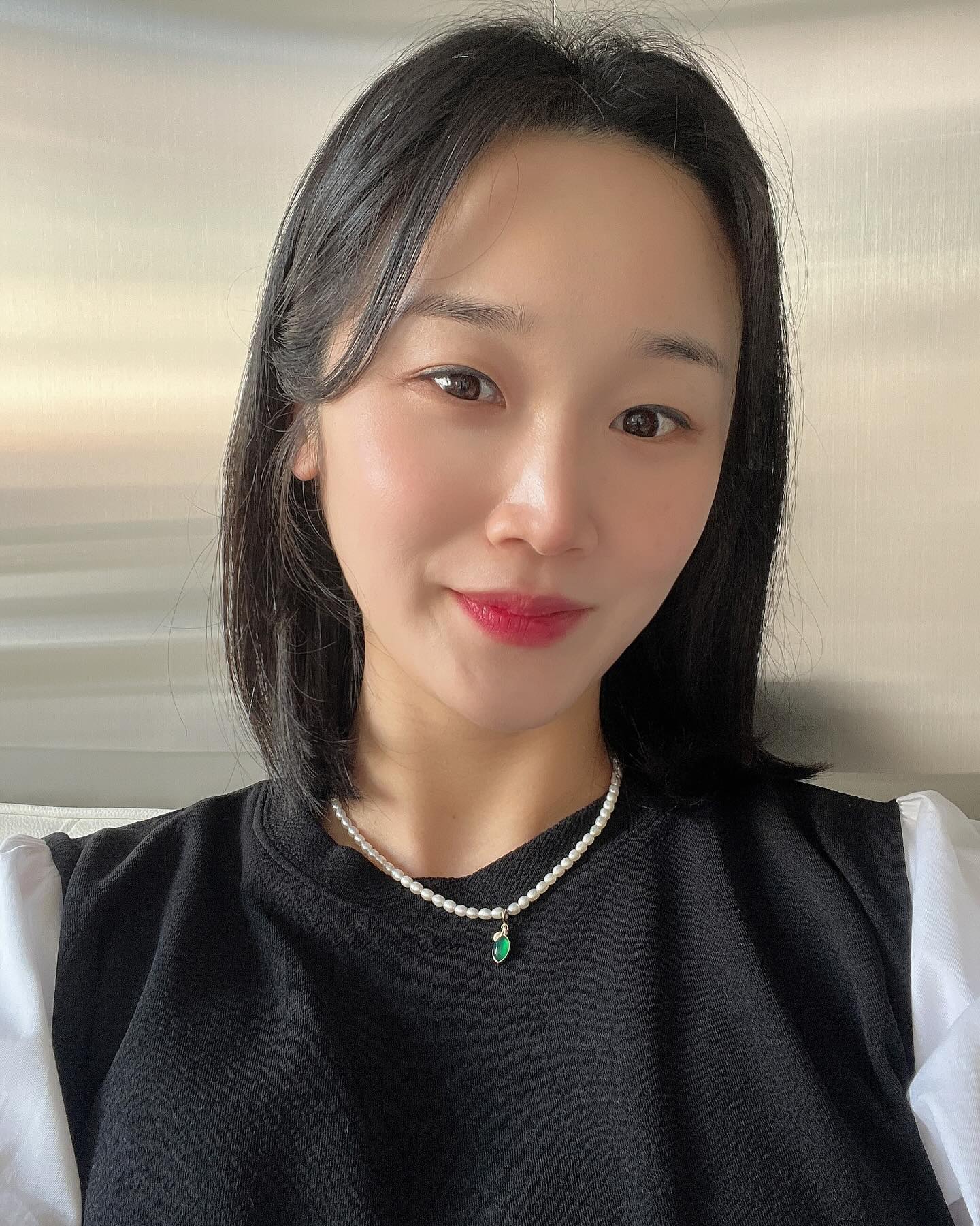 오~랜만에 드라이도 하고 메이크업도 하고 📸
.
.
.
#스튜디오 #사진촬영 
#배드민턴 #배드민턴코치