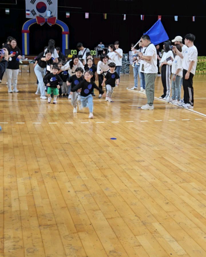 #가을운동회 #10월14일

쫘니 인생 첫 운동회 🤸‍♂️

엄마가 젤루 신남 

#유치원운동회