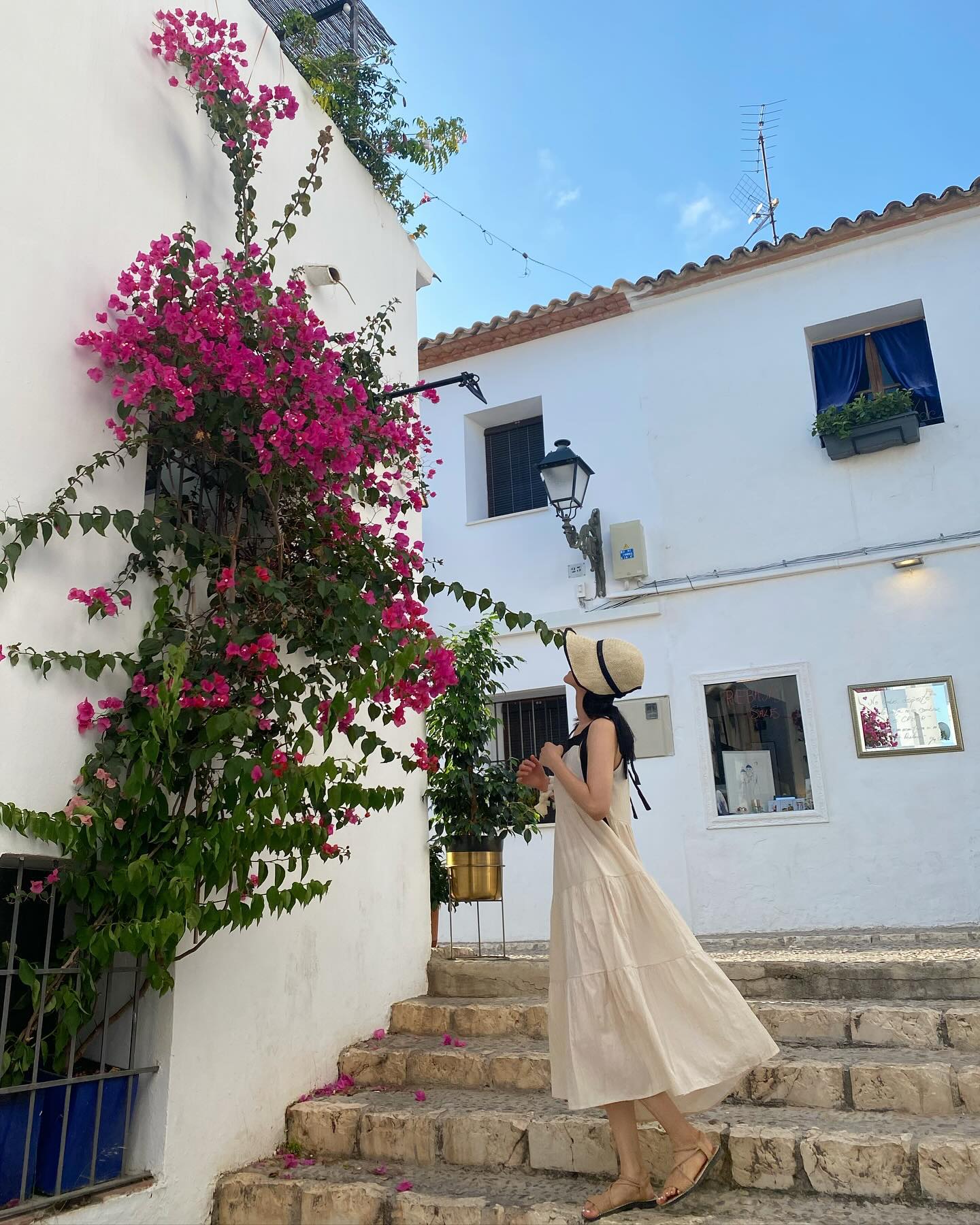 🇪🇸Spain Altea💐

내 마음속 스페인 1등 알테아💗
잘 알려지지 않은 곳이지만 아기자기 넘 귀여웠던 곳
알테아 예쁜 거 다 알아줬으면🎠🫧