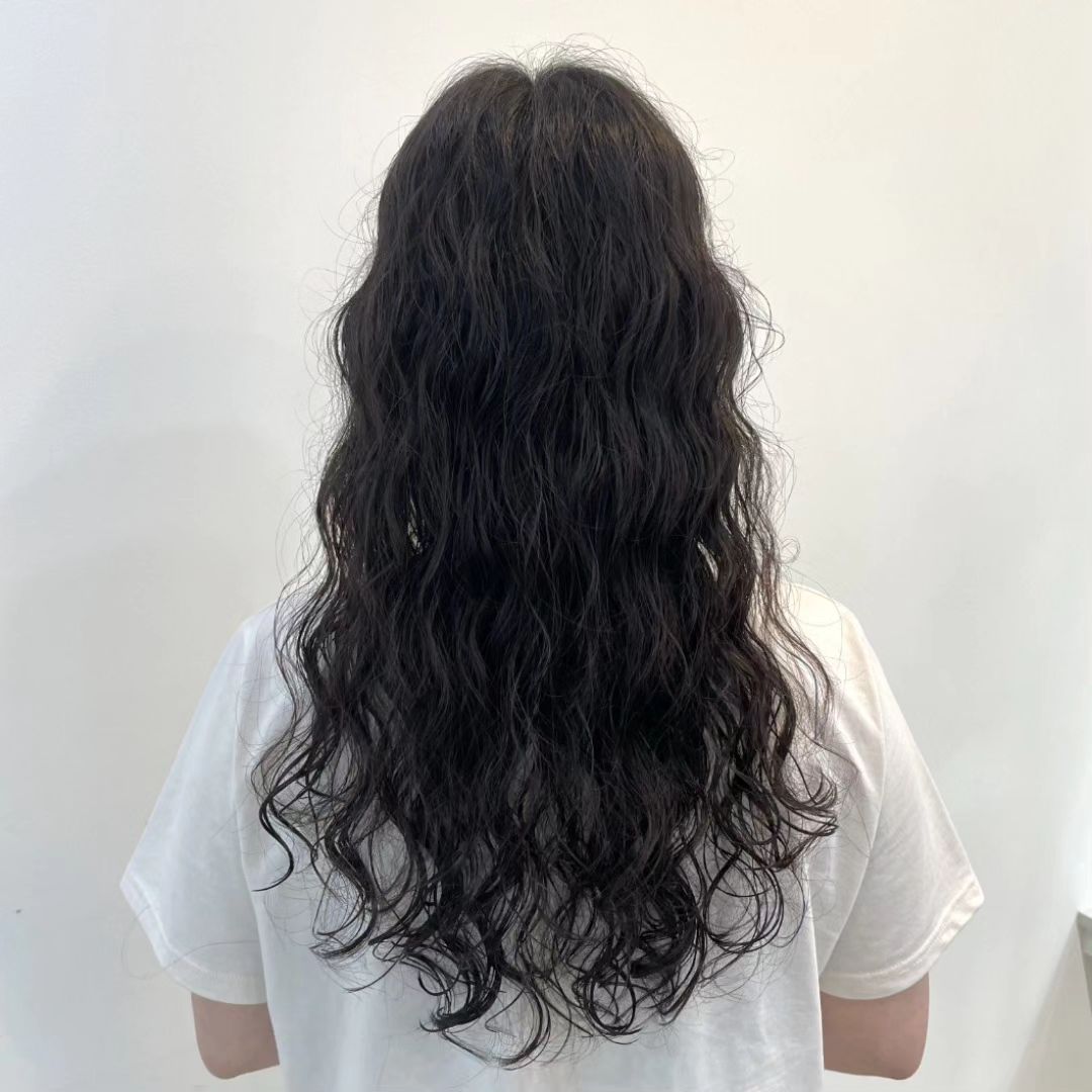 미.용.가 조이원장계정 zoe_hairdesign

[ 미.용.가 로데오점 ]  조이 원장 시그니처 히피펌 .

많은 사람들이 히피펌을 하면 머리가 헤그리드가 되는게 아닐까 하는 걱정을 많이 하게 되요
히피펌을 하기전에도 히피펌 망하면 어쩌지 ? 부시시 해지면 어쩌지 ? 라는 생각이 많아 지는것도 사실입니다. 
히피펌은 충분한 상담과 본인에게 어울리는 컬감의 굵기를 초이스 한다면 #히피펌 망할 일은 없습니다. 

조이 원장의 시그니처 히피펌 인 만큼 수많은 경험치로 고객님께서 편하게 손질하면서 아름답게 다닐 수 있는 맞춤 히피펌 을 약속 드립니다. 

#미용가 #청주히피펌 #오창히피펌 #청주수험생할인 #가경동미용실 #송절동미용실 #청주미용실 #용암동미용실 #율량동미용실 #성안길미용실