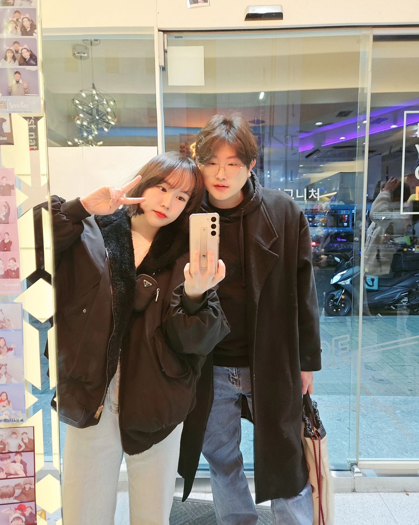 퇴근후 ..

엄빠덕분에 짧고 굵은 야간 데이트♡
둘다 집왔는데 애기들이 없어서 안절부절
하다.. ㅎ

볼링장을 6년만에 가봤네.
실력 괜찮더이다.
초밥에 쏘쥬
맛있더이다.

#락볼링장🎳
#초밥&알콜
#집수니