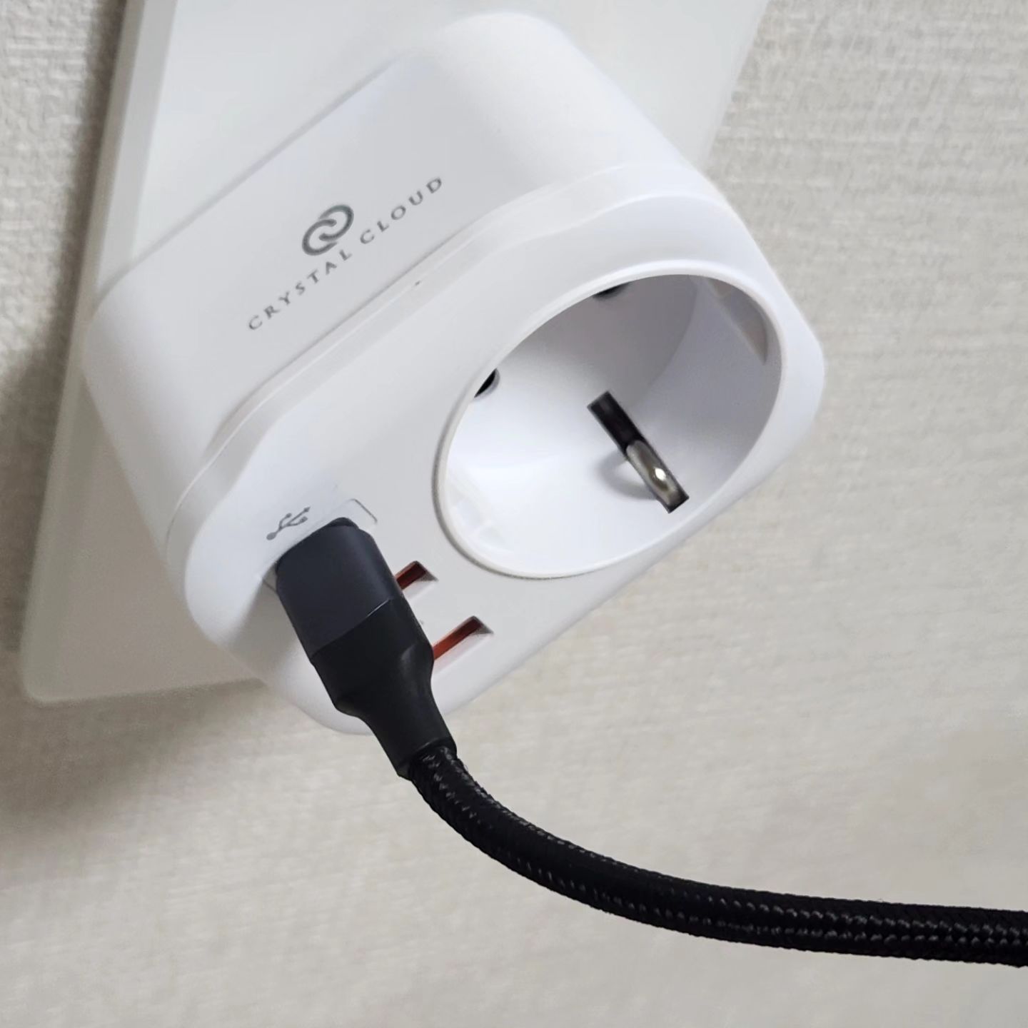 #크리스탈클라우드

100W CtoC 초고속 충전 케이블
최대 100w PD 초고속 충전
PPS, PD, QC3.0 등 지원

E-Marker 칩셋 적용
안정된 20V/5A 출력의 100W 
충전을 지원하게 하는 E-Marker 
칩셋이 적용되어 고전력이 필요한 
맥북 및 노트북 충전에도 적합
.
.
#초고속충전케이블 #충전케이블