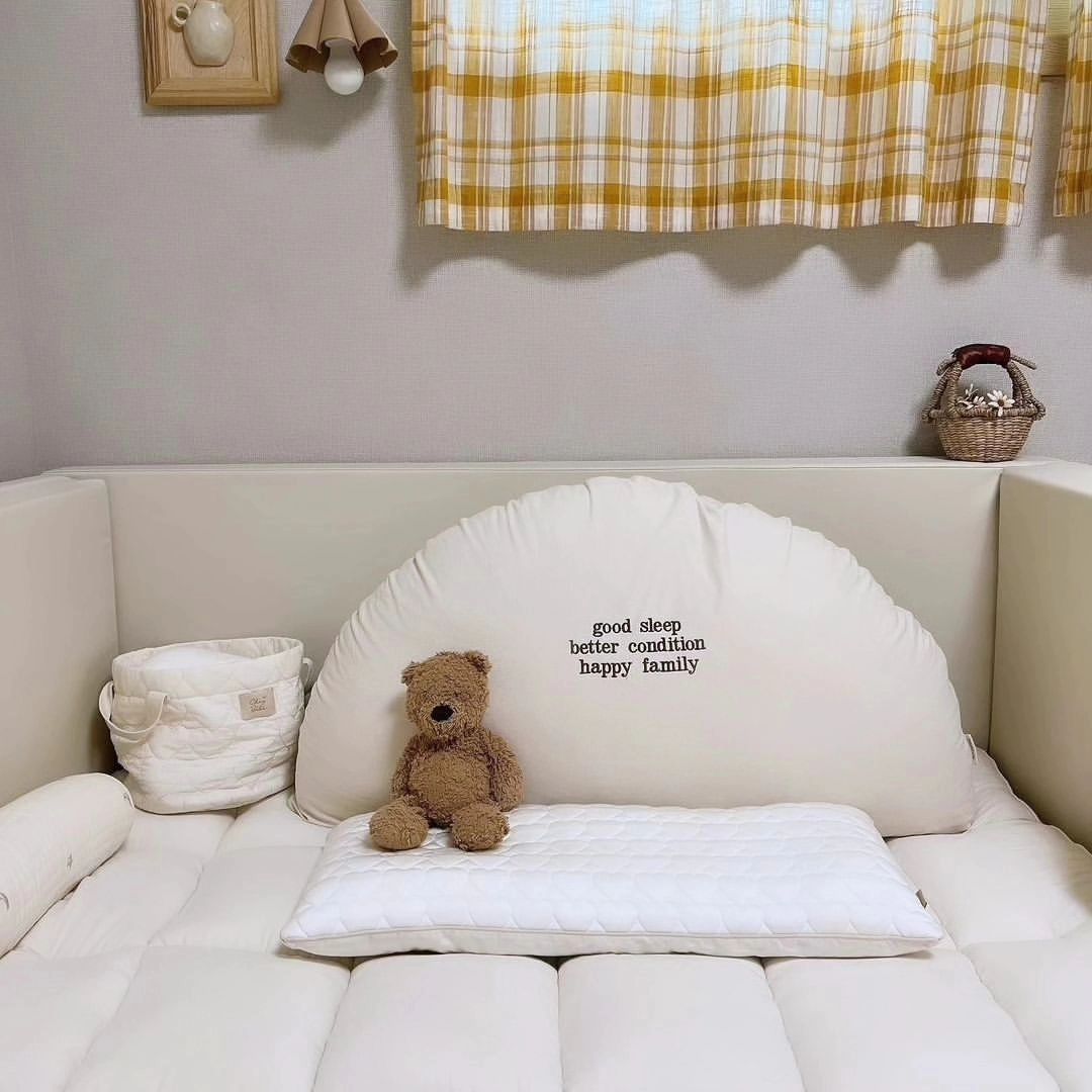 #리그램 - cozystory_insta by get_regrammer
서/포/터/즈 📢 모집

국내 유일! 문이 범퍼매트!
"써봐야 좋은거 알겠다" 하시는 분들
신청해주세요 🤍
다리 잛아서 꼭 필요한 엄마도
신청해주세요 ㅋㅋㅋ(🙋‍♀️나)

▪️모집기간 : 2024.07.08 - 07.19
▪️발표 : 2024.07.25
▪️접수방법
팔로워 ✔️ 리그램 ✔️ 좋아요✔️
댓글로 코지스토리에게 애정표현하면 끝 😍
▪️인원 : 5팀
▪️특혜 : 쌍둥이 2세트드림 🤗
세쌍둥이요?  3세트 드려요 🥳

➕️ 쌍둥이는 댓글로 미리 알려주세요

#코지스토리 #알로로 #도어범퍼매트
#코지스토리범퍼침대 #아기침대
#범퍼침대 #신생아침대 #서포터즈