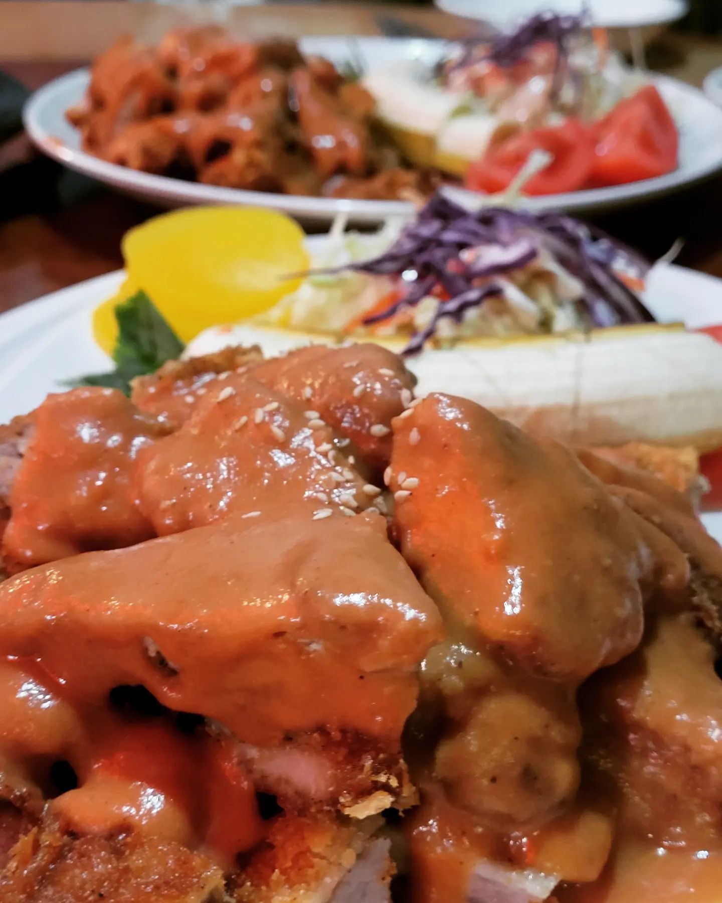 ㆍ
와~~
오랜만에 먹어본
옛날 돈까스~~~ 🍺
시아버님 생신이셨는데
옛날 돈까스가게를  가보자
하셔서ㆍㆍ
여기서 👪 가족이 모여
먹었는데~
옛날 돈까스 소스맛이
좋았네요ㅎ
ㆍ
ㆍ
ㆍ
#옛날 돈까스