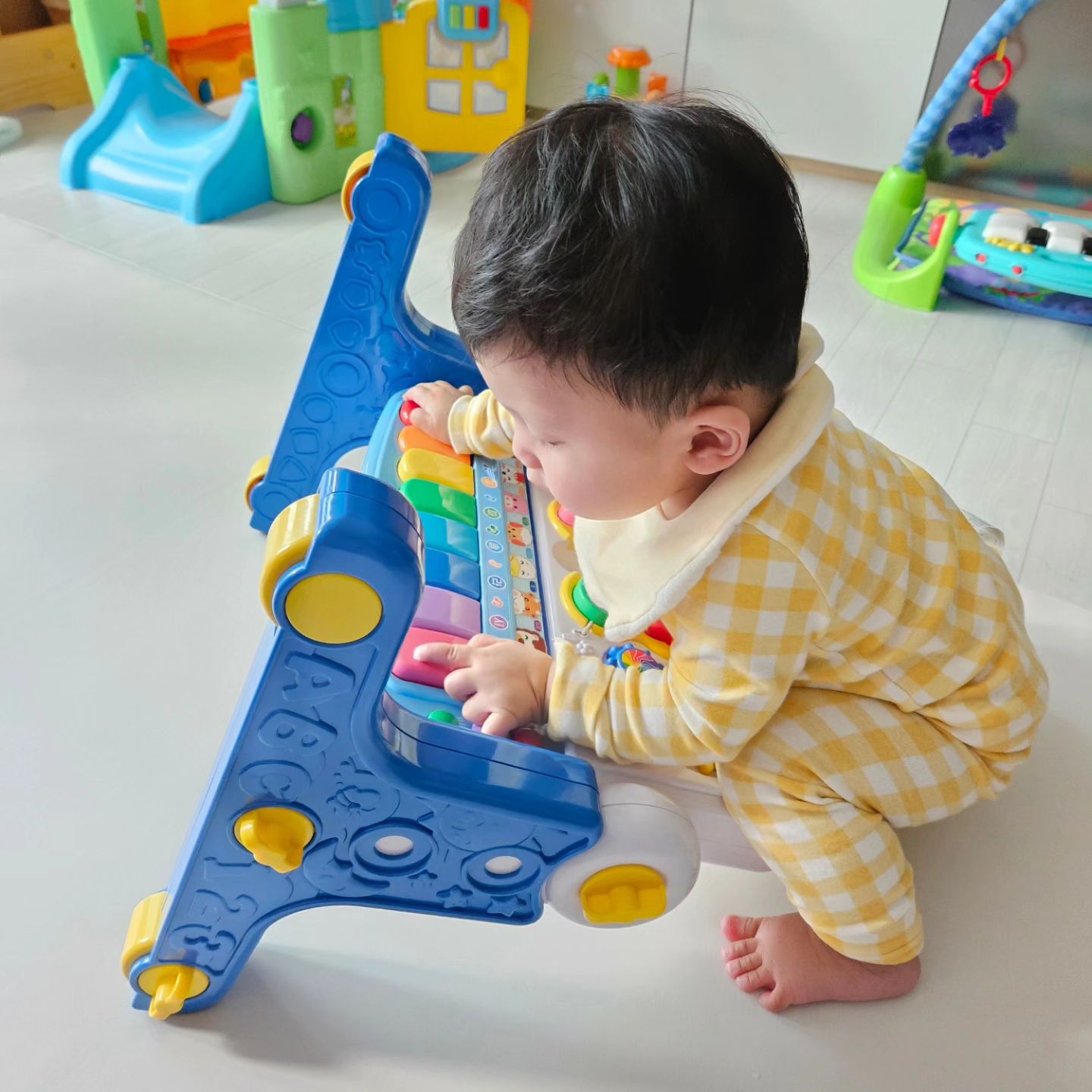 -
D+289
아빠 혼자 등산갔다고 이러나..
제발 그만 올라가...