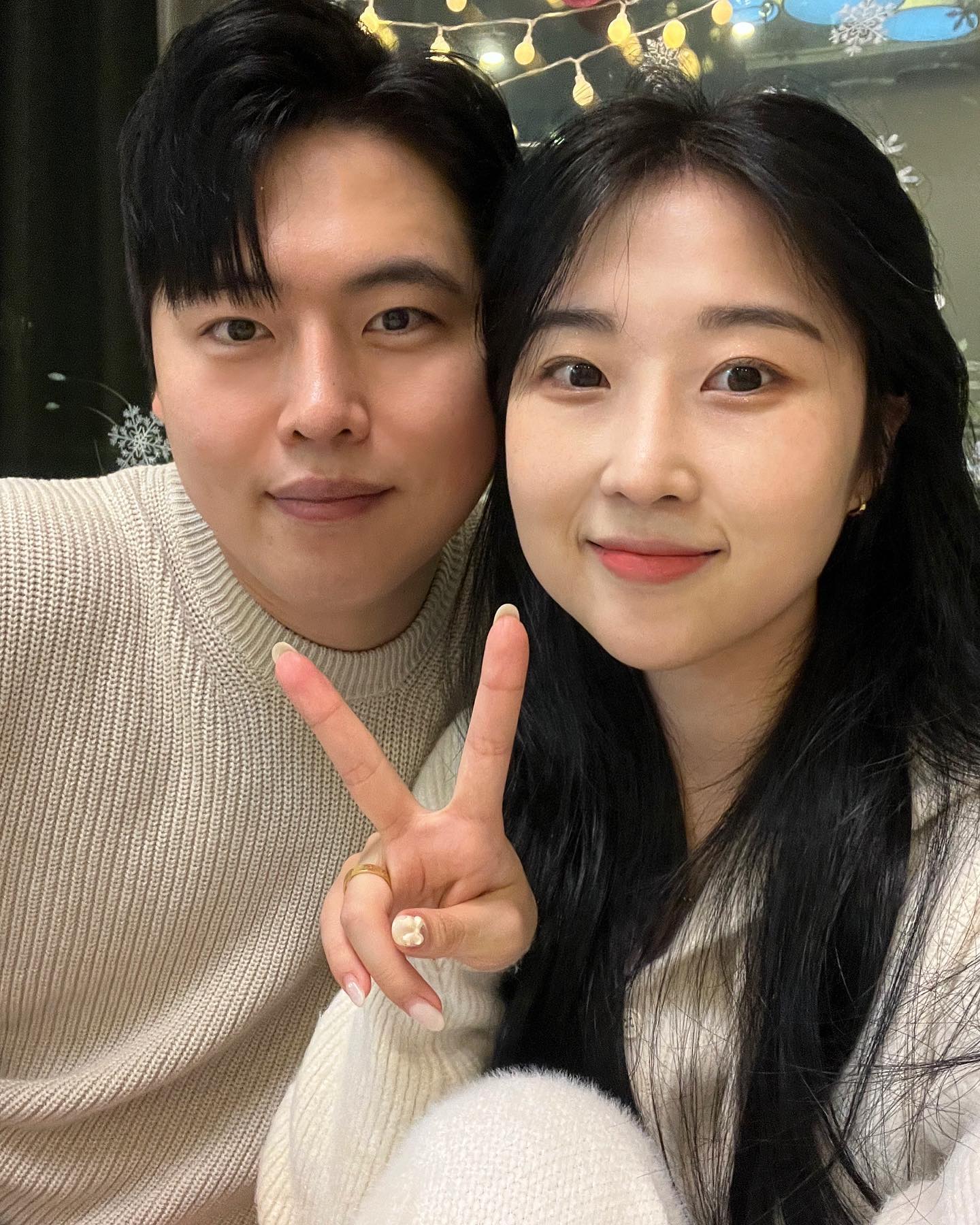 happy birthday 🩶
미리 생일 선물 받으면 더 좋은거네 ..
극 J인 오빠는 4달 전에 이미 생일선물 정해놓고
말하고싶어서 혼자 괴로워하다 결국 사줬는데 
오늘 선물을 또 뽱 ~ 이젠 옶다했다 ㅎ
일년에 한 번 뿐인 생일이니까 잠시 행복할게 🧸