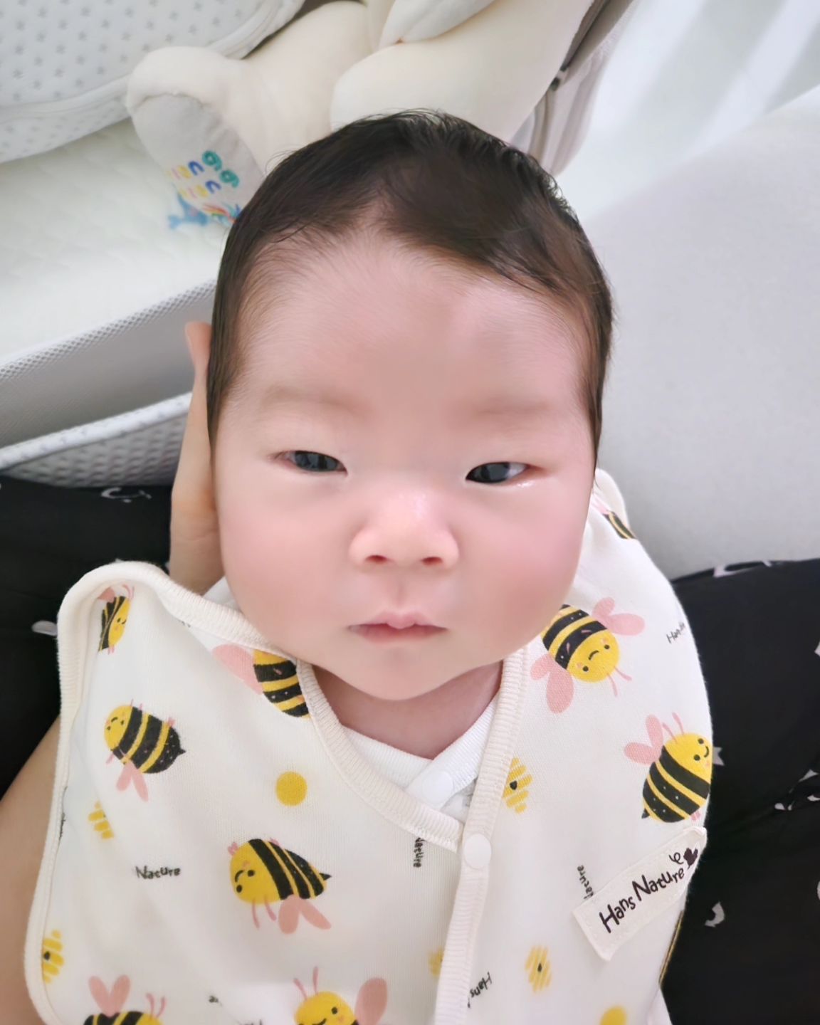 #빵빵한 #볼따구 살 ㅋㅋㅋ #각도 에 따라 애가 다른애기가 되네 ㅋㅋㅋ
#사랑해 우리 하영이 ❤️❤️