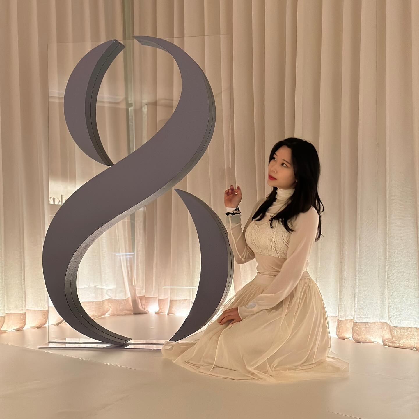 huit_kr 위뜨데이🤍
-
1. 슈퍼인플루언서 pushminda 찍어주신 사진
2. 샤스커트 자랑하는 동영상
3. 혼자 포즈가 이상한 단체사진
4. 즐거운 위뜨데이 🦢
-
#좋아요 #발레핏 #발레코어룩 #요가복 #요가룩 #요가복브랜드 #운동소통 #운동하는여자 #운동기록 #위뜨
