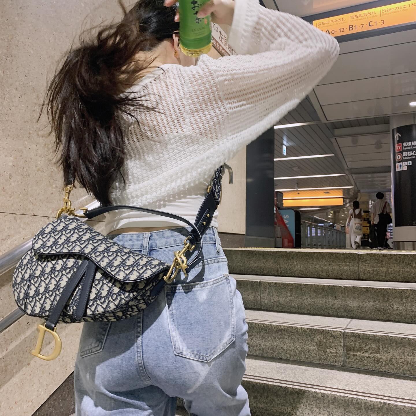 나의 마음이 보이니?!(ハート🤍ྀི )
.
.
.
.
.
#韓国人 #일본 #도쿄 #여행  #japan #tokyo #日本 #東京