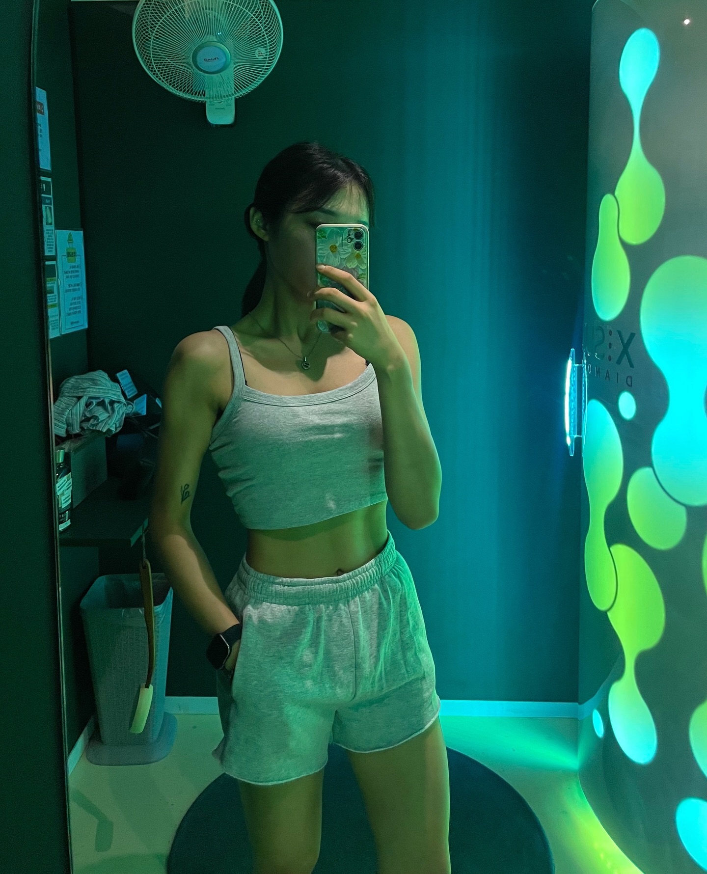 #협찬
⠀
요즘 바프준비로 태닝을 하고 있어요🙋🏽‍♀️🖤
무인태닝샵으로 프라이빗하게 이용가응한 벗고탠응평점🐾
응암역 도보 1분거리에 위치해 있으며 주차 무료로 이용할수 있어 방문하기 편하더라구요!
⠀
이탈리아 엑스썬 파워태닝기로 출력이 쎄서 짧은시간에 빠르게 태닝 할 수있어 좋아요🥰
⠀
직접 전용웹어플로 예약,변경,취소 가능해서 편리하게 이용해 볼 수 있어 편리하답니다👍
⠀
태닝은 앞으로 butgotan_ep 벗고탠에서!🔥
⠀
⠀
⠀
⠀
#은평구태닝 #은평구태닝샵 #은평태닝 #응암태닝 #응암역태닝 #응암역태닝샵 #연신내태닝 #불광태닝 #브라운태닝 #자국태닝 #벗고탠은평점
#daily #selca #selfie #데일리 #데일리코디 #오오티디 #ootd #셀카그램 #첫줄_ #좋아요 #좋아요반사 #계양구카페 #계양산 #아라뱃길카페 #인천카페
⠀