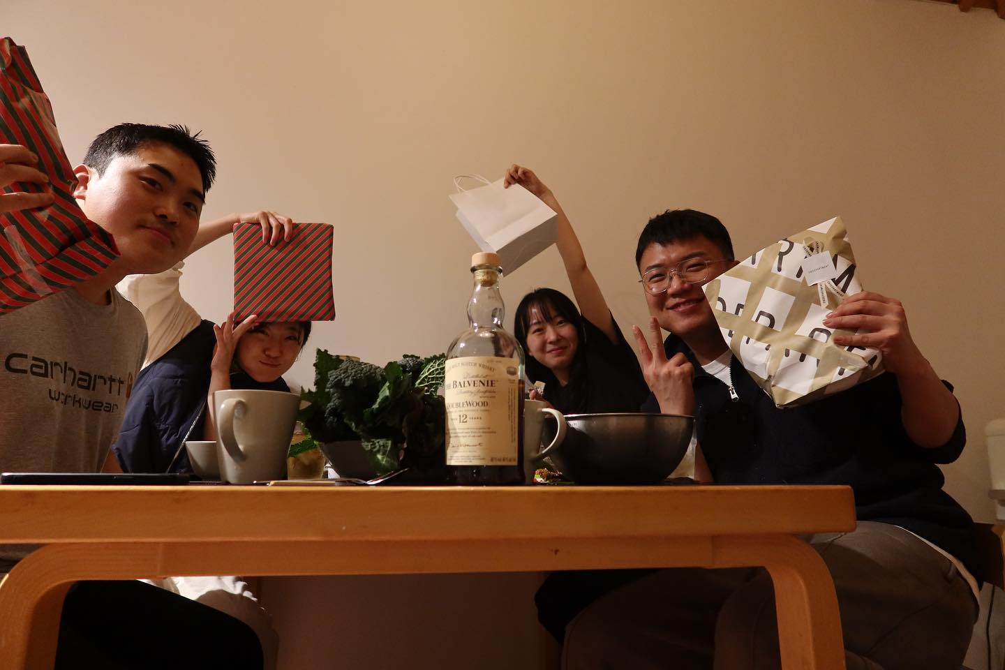 우리들의 행복한 시간
다음에는 이레랑 우유도 함께해요👨‍👩‍👧👨‍👩‍👦