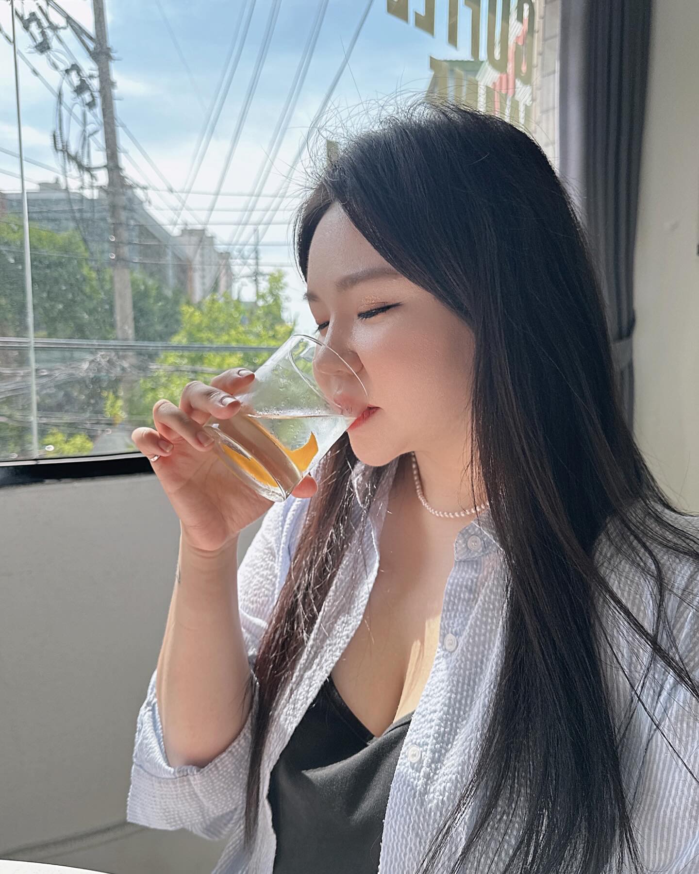 9장으로 알찬 오늘 하루 요약🌸💁🏻‍♀️
사진 빼먹어서 다시 올리면 다른 사진 빼먹고
고마 대충 올릴란다,,올드패션은 나한테 밍밍 결국 롱티 쎄게 타달라 함🥲
