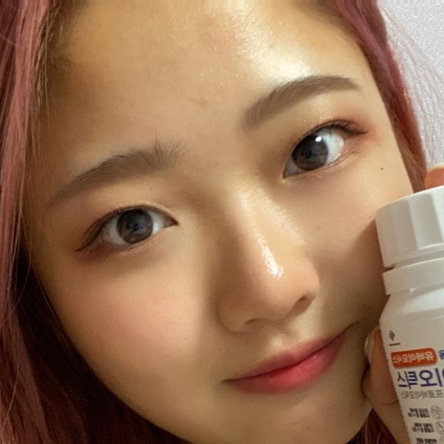 카순이 on Instagram: "#광고 마이크로바이옴 유바이오시스 프로바이오틱스 "포스트바이오틱스" -> "유바이오시스"로 리뉴얼된 제품! 누적 판매수량 80,000병 이상(홈쇼핑 + 쇼핑몰) 기념으로 이벤