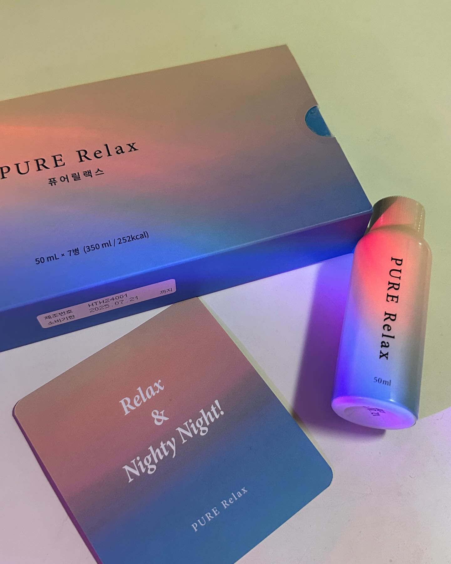 #협찬 take_pure_relax [퓨어 릴렉스] #sleeptight

릴렉싱 드링크는 처음인데 기대 이상이였어요!!
자고일어나도 피곤하고 했는데 일어났을때 
개운한 느낌이에요✨ 

긴장과 스트레스를 줄여줄 수 있는 테아닌과, 수면질을 개선하는데 도움을 줄 수 있는 가바, 불면증 증상을 개선하는데 도움을 줄 수 있 는 산조인 등 엄선된 원료와 재료를 배합해서 부담 없이 자기 전에 마시면 좋아요🌈

#온전한휴식 #수면음료 #여행 #purerelax #애견 #nightynight #테아닌 #편안한밤 #스트레스완화 #릴렉스 #누트로픽랩 #커플 #릴렉싱드링크 #스트레스케어