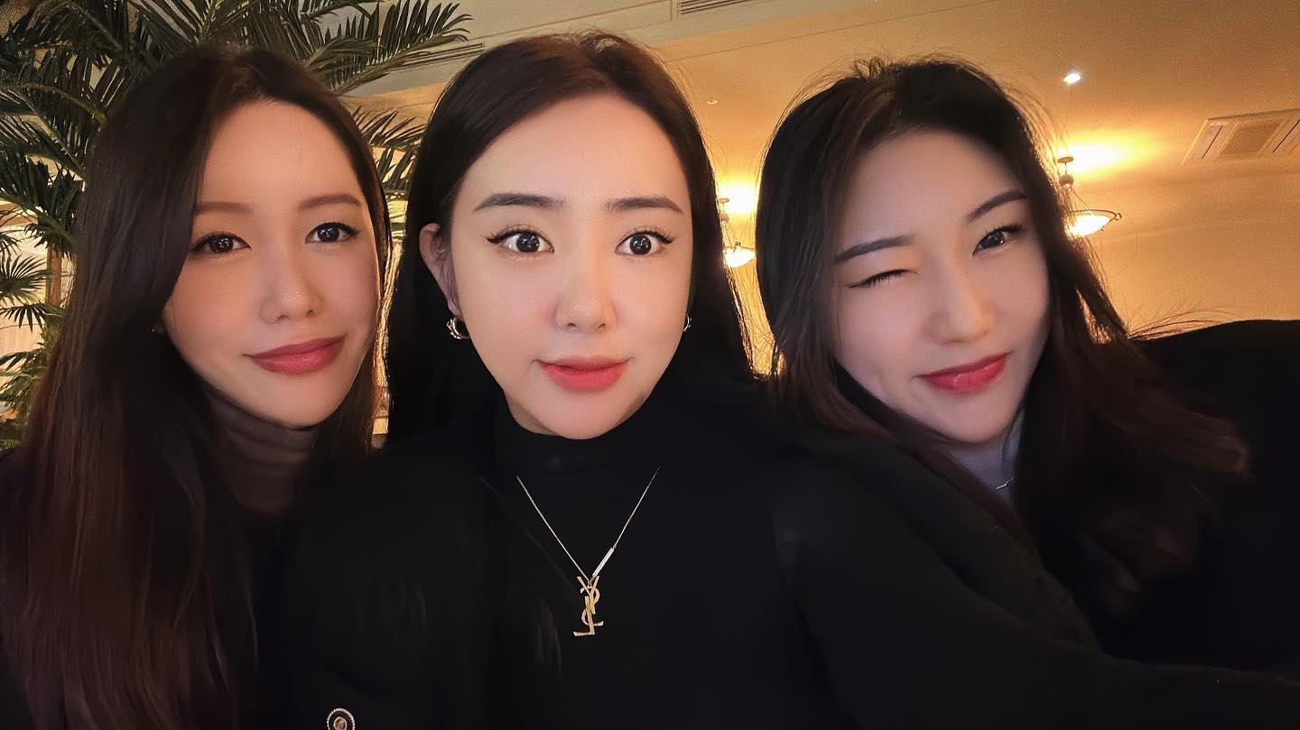 내찡구들 올해도 고생많았구
내년에도 행보카자 💓