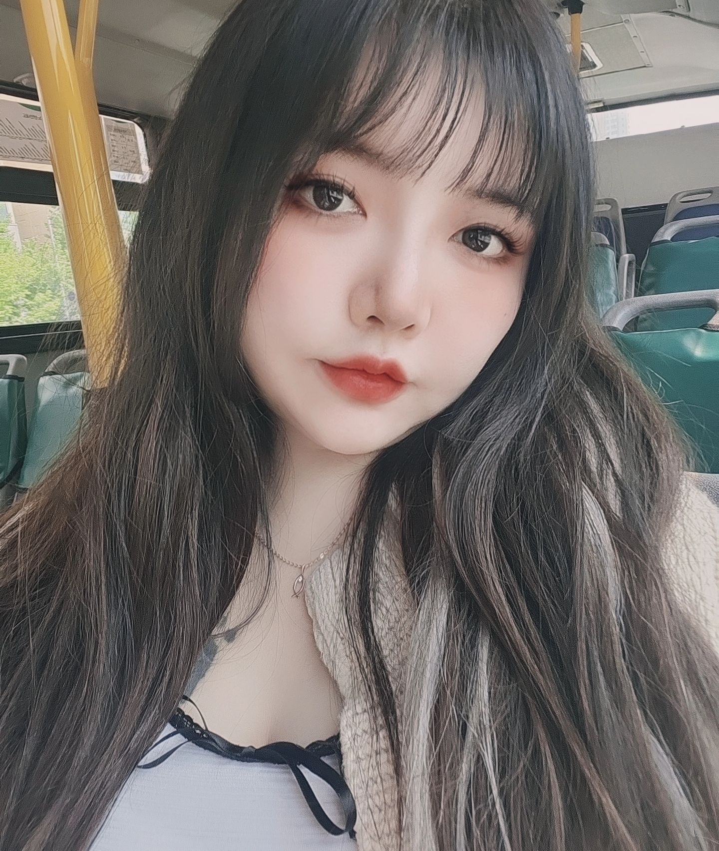 요즘 생활패턴
집-정신과-피부과-일-집 무한반복(ノ_・。)
.
#번아웃 #반복되는일상 #바쁜일상