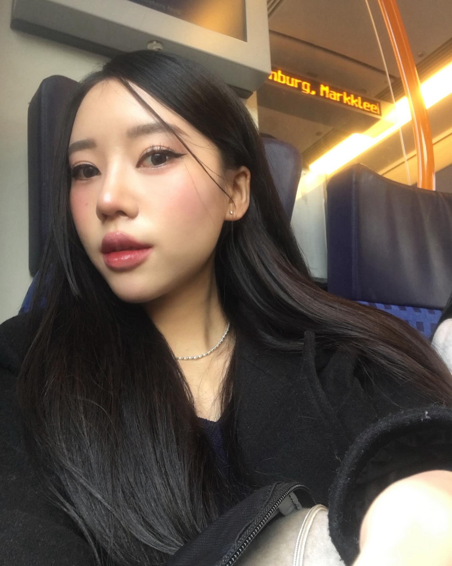 굿모닝 한국 굿나잇 독일 😴