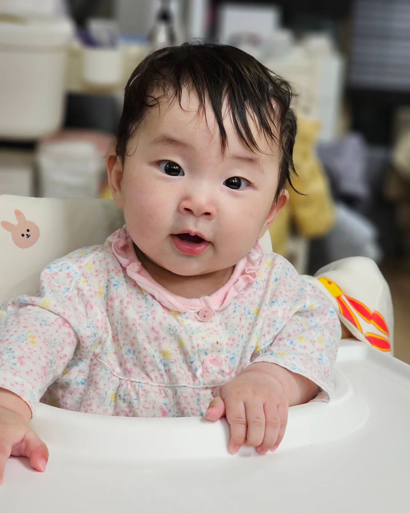 문화센터가서 내가 찍어온 사진을 보고,
쓸만한 사진이 한장도 없다고 하는 남편!!

대충 찍었는데 저 정도라니...
너의 비난!!!!!!!!!
겸허히 받아들이겠어ㅋㅋㅋㅠ