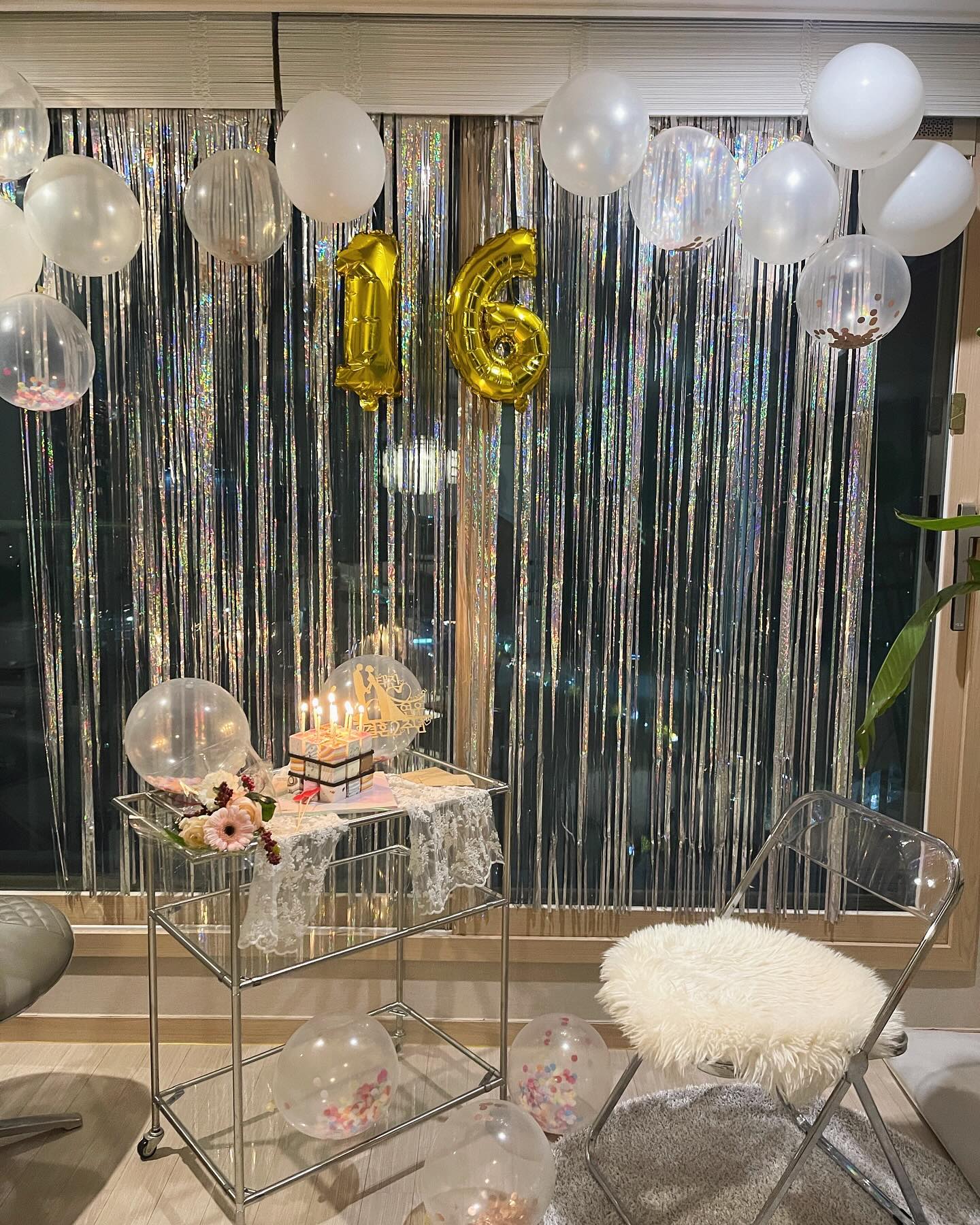 #입대 나라지킨지 16주년
#혼인신고 여누지킨지 2주년,
❤️_11월 5일_❤️
서로 주려고 200만원씩 금액까지
맞춰서 모아 준 우리 ...🤵🏻‍♂️👰🏻‍♀️🤍