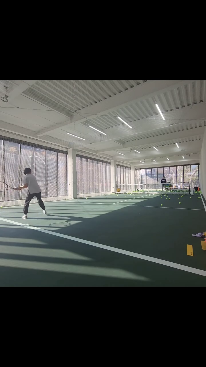 그립잘잡고 공에뛰어들지말고 또 뭐엿더라🙄
할수록 어려운 테니스🎾🎾🎾🎾🎾

그래도 재밋다재밋다😁😁😁😁

#테린이 #테니스타그램 #오운완 #🎾