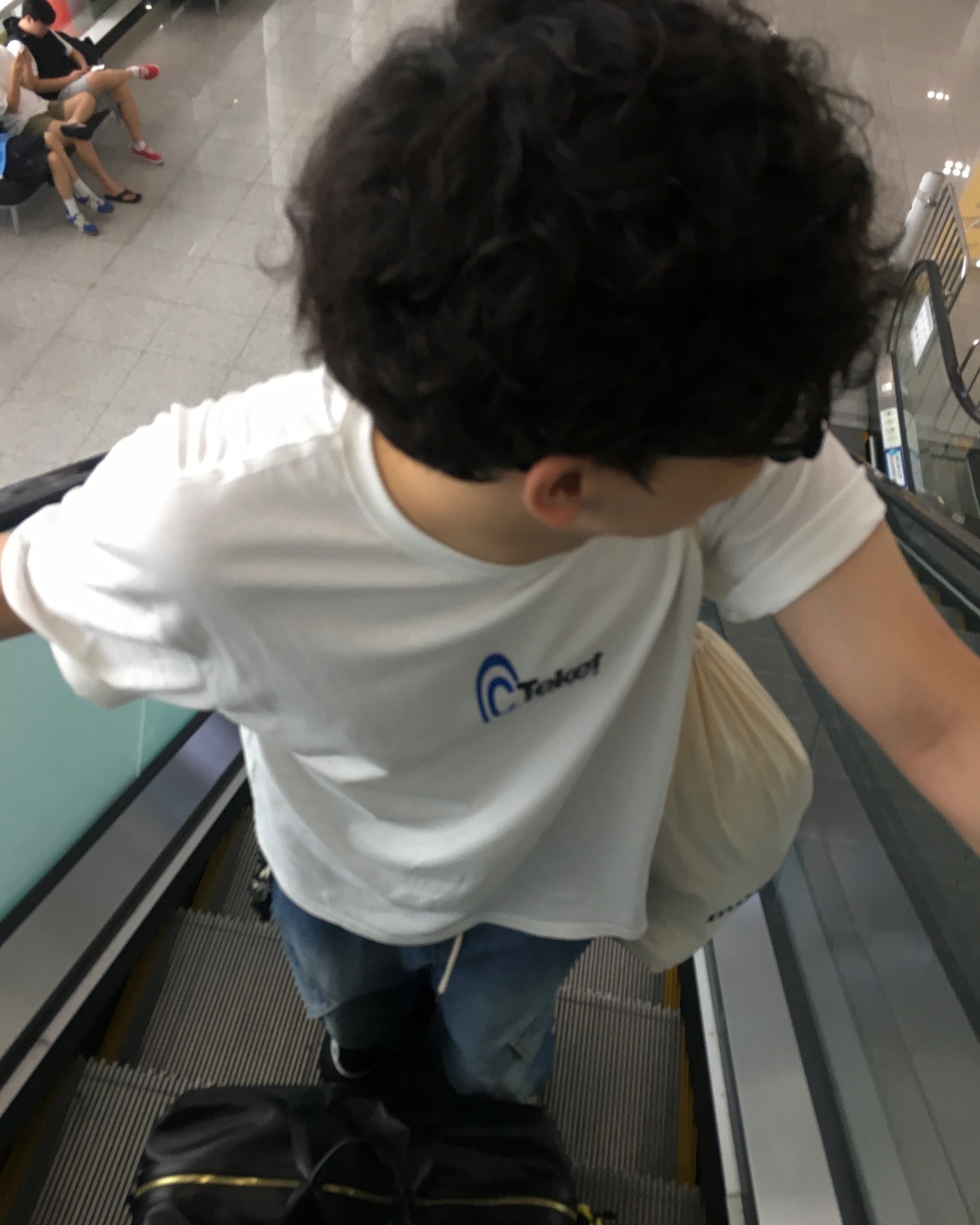 제주도 좋ㅇR요
.
.
.
#teket#반팔코디