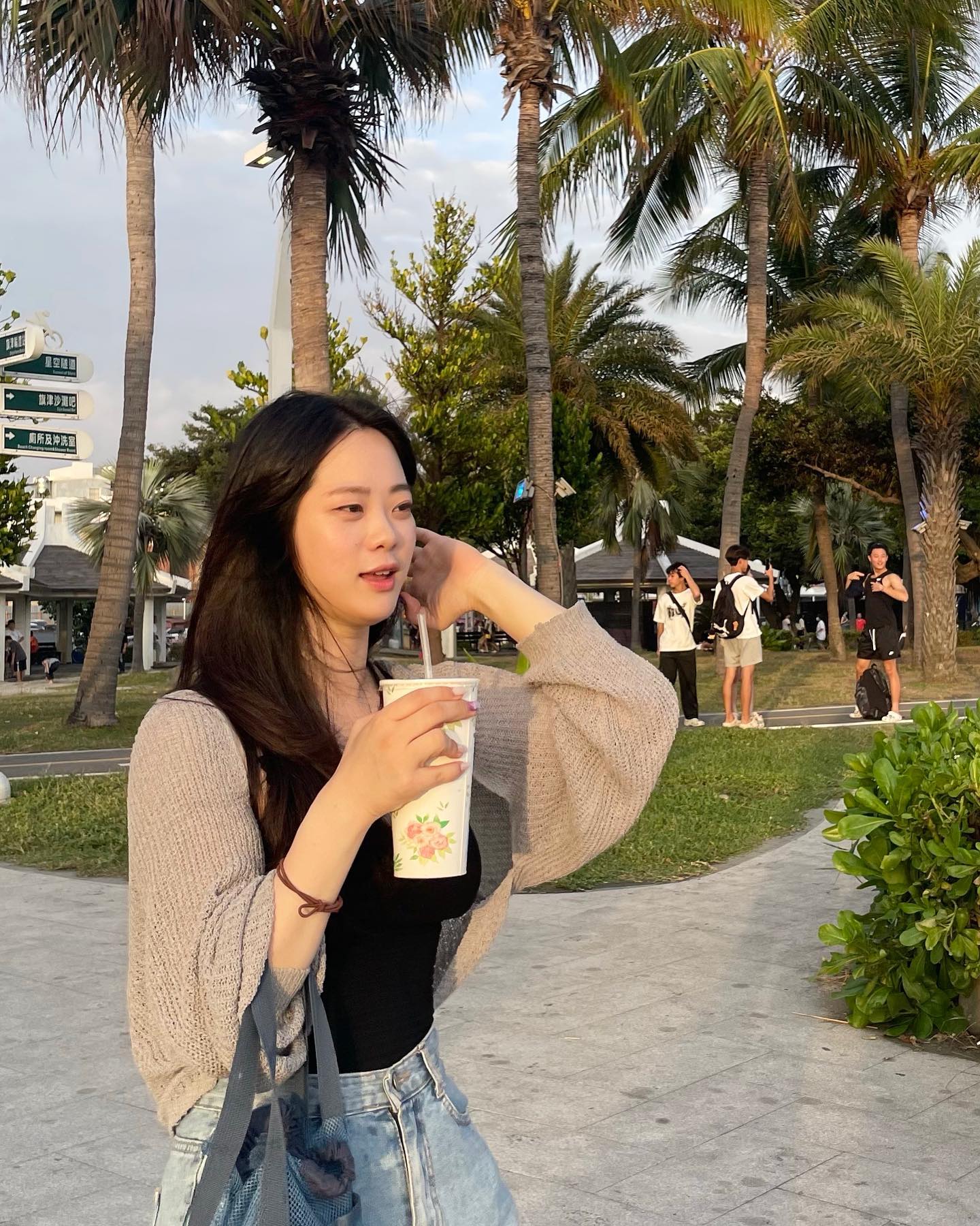 날씨요정 등장이요✨
이번 여행만큼 날씨가
딱 좋았던 적도 처음…….

여행기간동안
폭염도 폭우도 태풍도
다 피해갈 수 있게 인도하시는
주님께 감사👏🏻