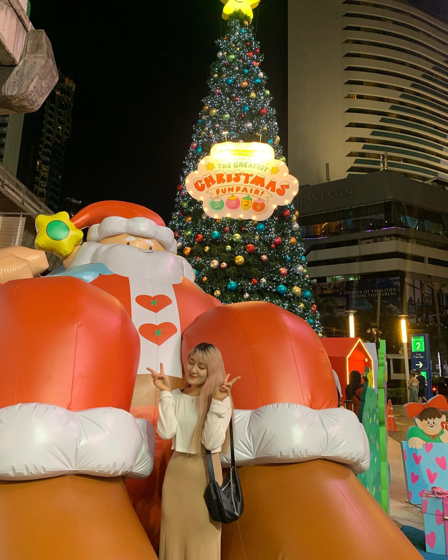 #영이스타그램🐯
⠀
비상비상!
크리스마스 끝나기 5분전! 힝구