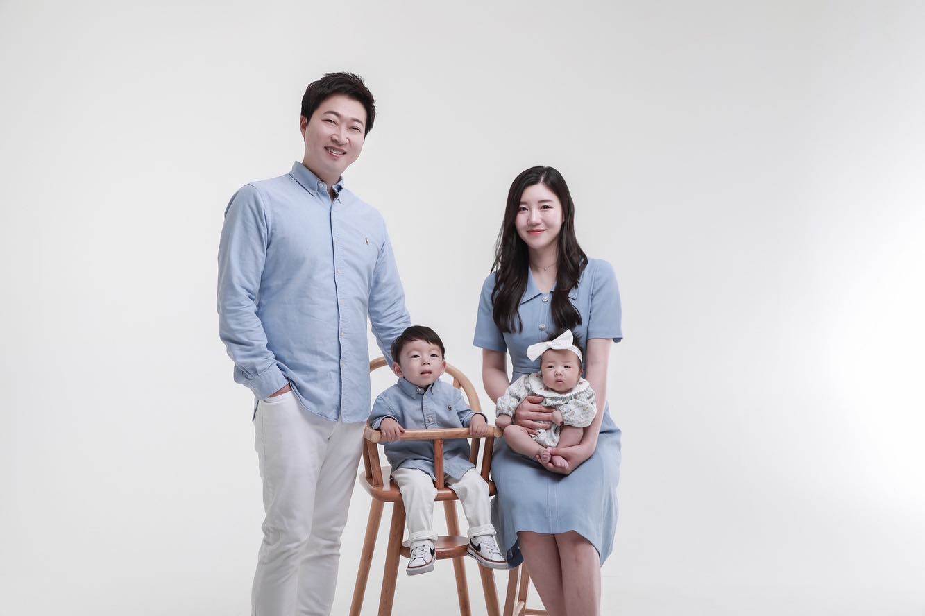 👨‍👩‍👧‍👦가족계획 끝

나는 끝인데
오빠는 혹시 모른다며;
로또되면 셋째생각 있음ㅎ

#담다스튜디오 #담다스튜디오목동점 #담다스튜디오50일촬영 
#가족사진