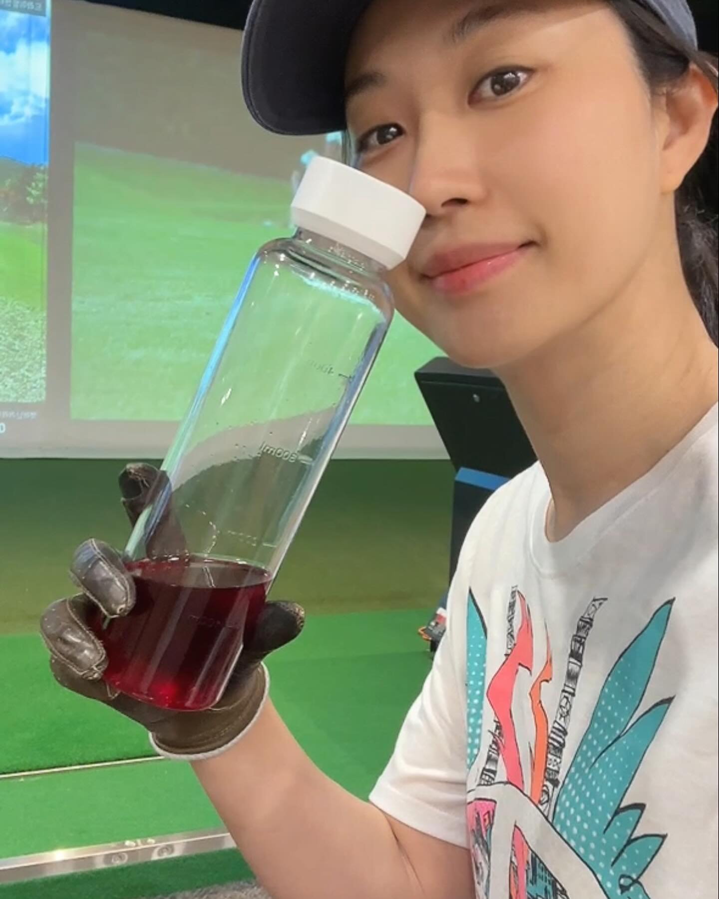 #협찬
다이어트하려면 물을 많이 마셔야 하는거 아시죠?!
하지만 말처럼 쉽지 않아요😭

이번에 체험해본 
세리번 오아시스 라인컷!!과 함께라면
 물 마시는 걱정 또한 덜수 있어요!!!

새콤달콤 맛있는 푸룬맛이라서
이제는 물 500미리는 금방 마실수 있거든요🤩
체지방 감소 기능과 비타민4종, 엄선된 부원료들까지!!!!
한번에 쉽게 섭취가능해요~

곧 여름도 다가오는데, 이번엔 실패없이 체지방컷해볼께요^^

#세리박스 #세리번오아시스라인컷 #마시는다이어트 #김태희다이어트 #우기다이어트 #아이돌다이어트 #연예인다이어트 #serybox