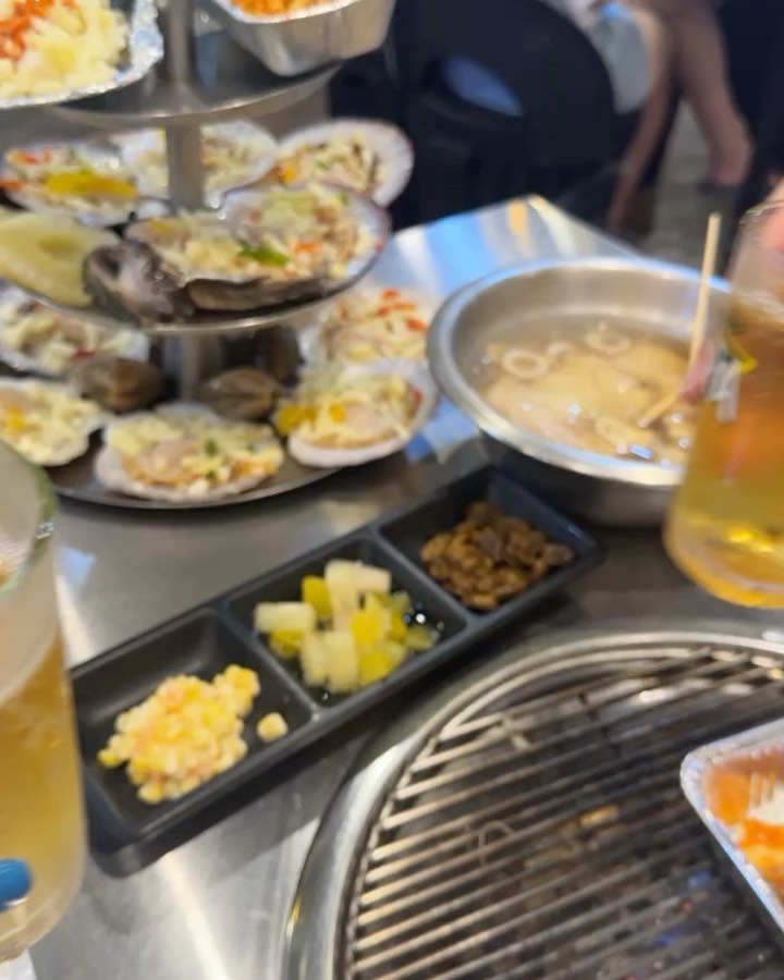 울 연희도 부산 왔었는데💜🩷

내 멘토🫶🏻

언제나 좋은말 많이 해주고
힘이 되어주는 
똑똑하고 지혜롭고 자랑스러운 
내친구🥰

나도 너한테 힘이 되는 친구겠지?❤️

그러길 바래ㅋㅋㅋㅋㅋㅋㅋ

빨 부산 와서 살았음 좋겠다😍
#23년지기