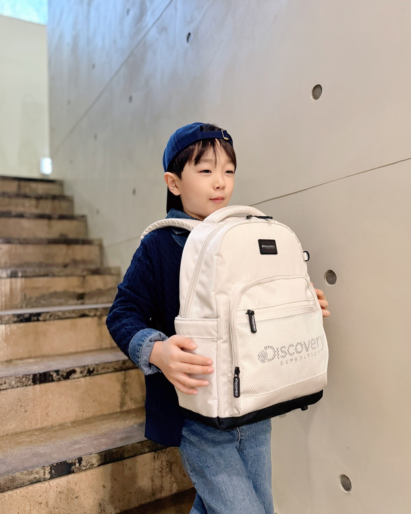 #8살아들 

겸둥이 
너 정말 
3주뒤에 학교가는거야 ~?

입학식다녀와야 
실감이날듯해 🥹❤︎

discoveryexpeditionkids_kr