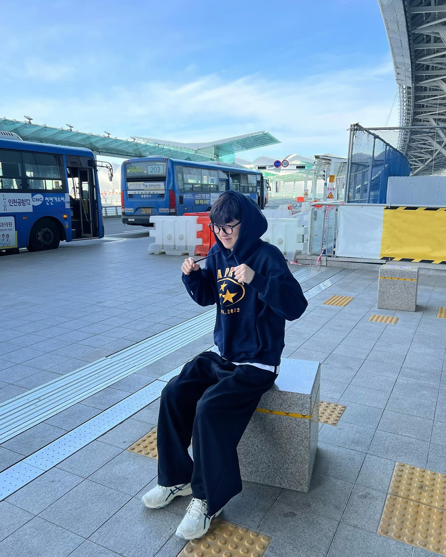 #협찬 여행 가는 날✈
일본 여행 첫날 새로운 후드티도 챙겨 입고 여행 시작해 보자고🇯🇵
핏도 예쁘고 따뜻해서 이번 겨울 데일리템으로 굿🫶
apr.8service #에이프릴에잇 #apr8