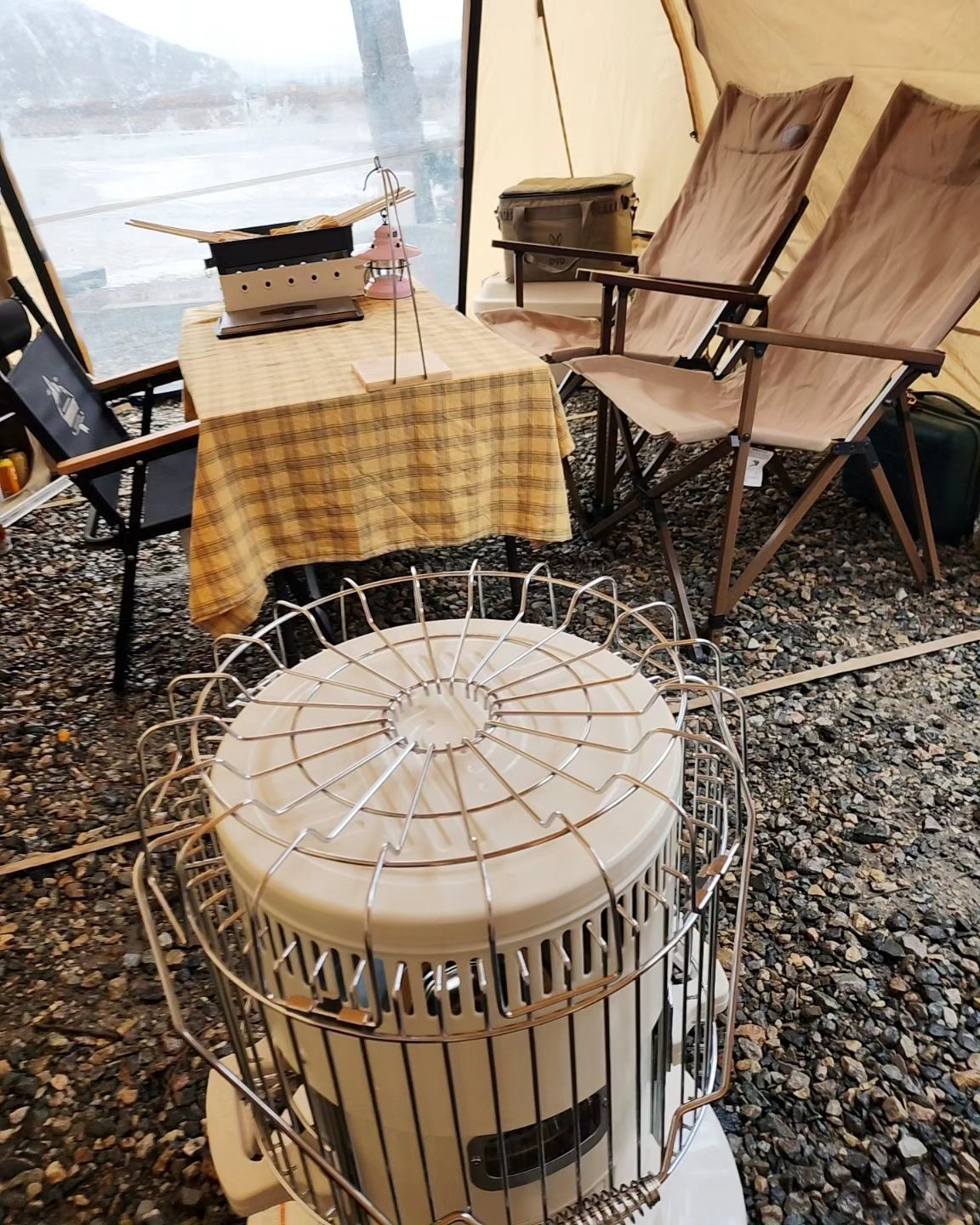 ☆JIJI CAMPING☆

추워질때까지
참아야해요
하루에도 몇번씩
캠핑장을 검색하고있지만
너무 더워요😮‍💨
지남매를 데리고
나갈수가없네요😭😭

#미즈캠
#캠핑
#가고싶다 
#너무#더워💦 
#캠핑중독
#캠핑일상
#추워지며
#가마보코3m 
#가지고
#나가야지
