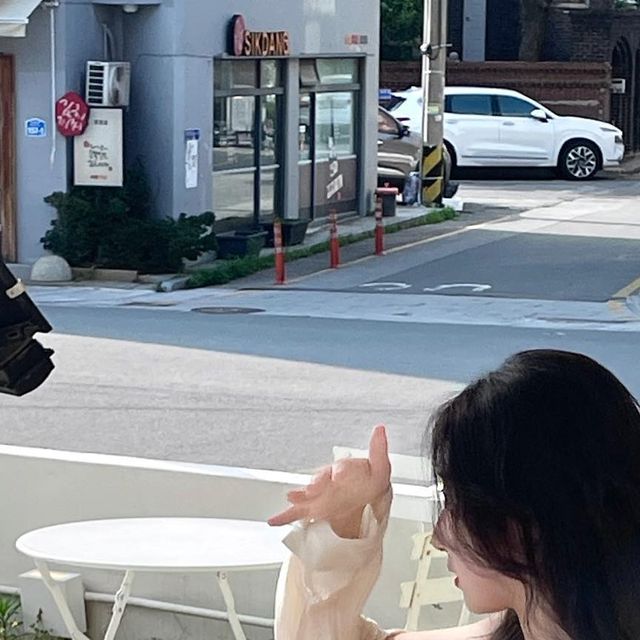 @bfdggynteddyd on Instagram: ”#광고 놀러갈 때 딱이자나🖤 .
.
#광고#협찬 #마른파이브#marun5#끈나시#브라캡나시#브라나시#마른파이브나시#나시#크롭티#크롭나시#크롭”