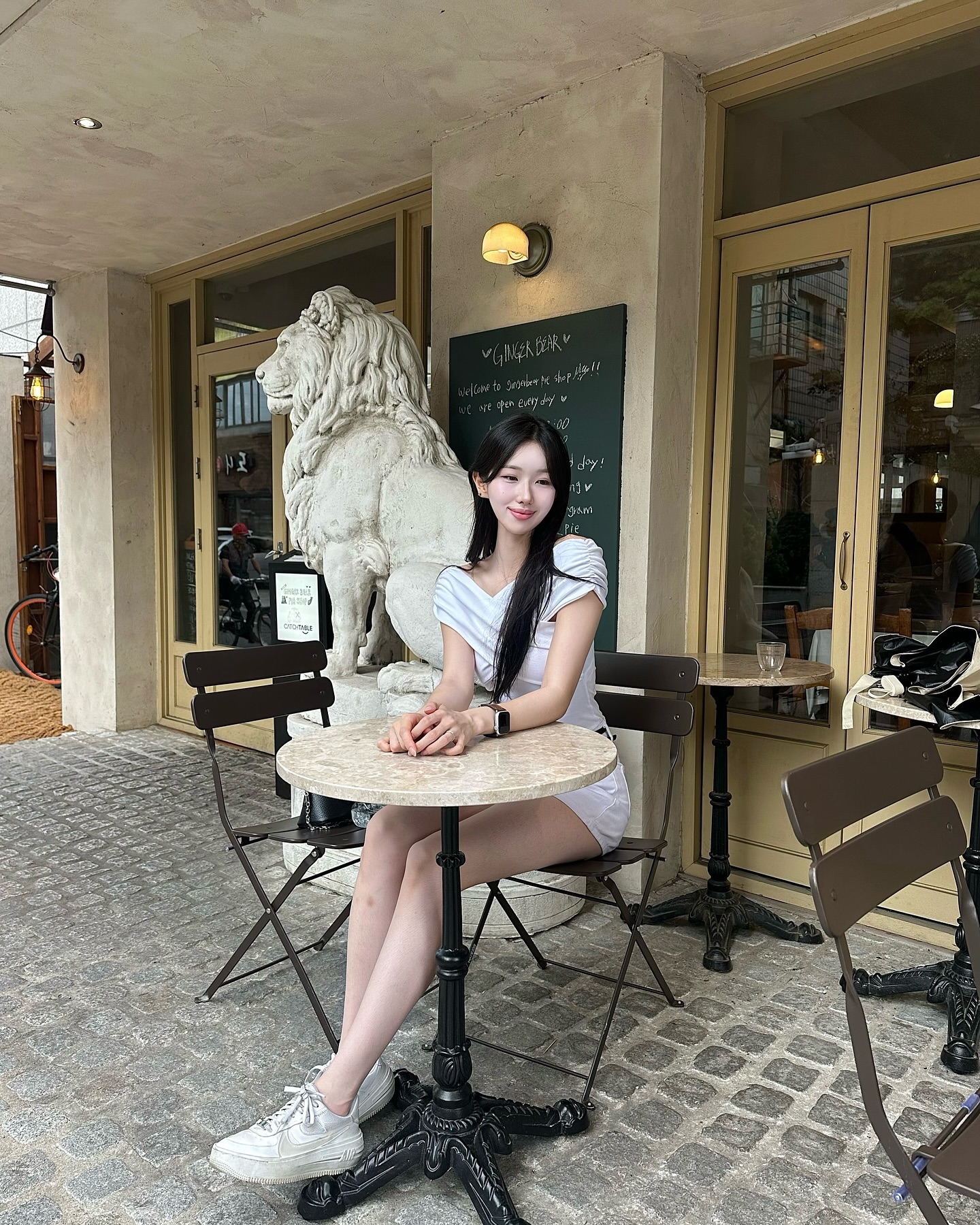 좋아하는거 가득 🧸🤎🥖

.
.
요즘 피부 생각해서 챙겨먹고 있는 
#콴첼 콜라겐 젤리로 하루 마무리🫶🏻