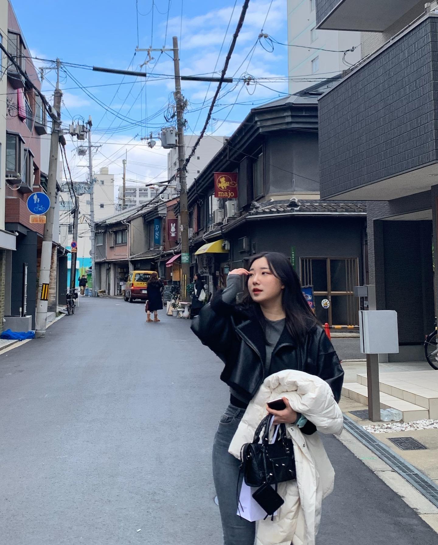 어제 나 스시 사주신 분을 찾아요,,,,🥲